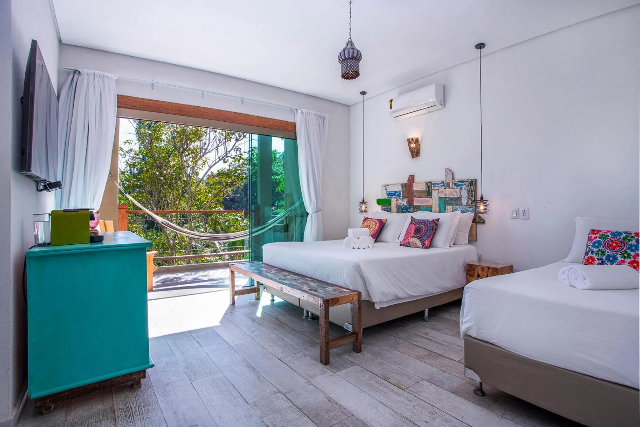 Photo of the whole room, Bed in Hotel Vila Kebaya