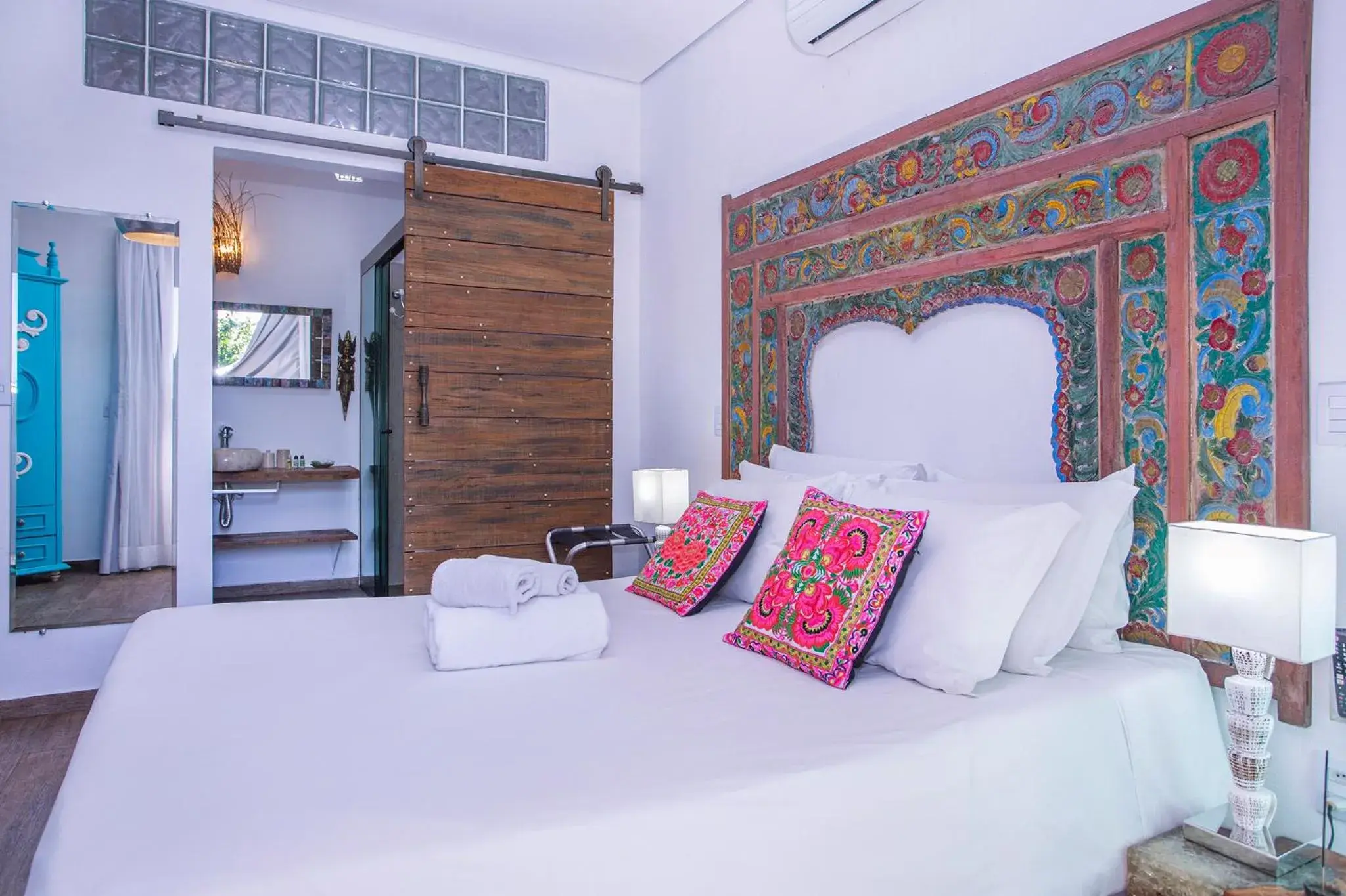 Quarto Duplo Deluxe com ofurô in Hotel Vila Kebaya Quarto Duplo Deluxe com ofurô in Hotel Vila Kebaya