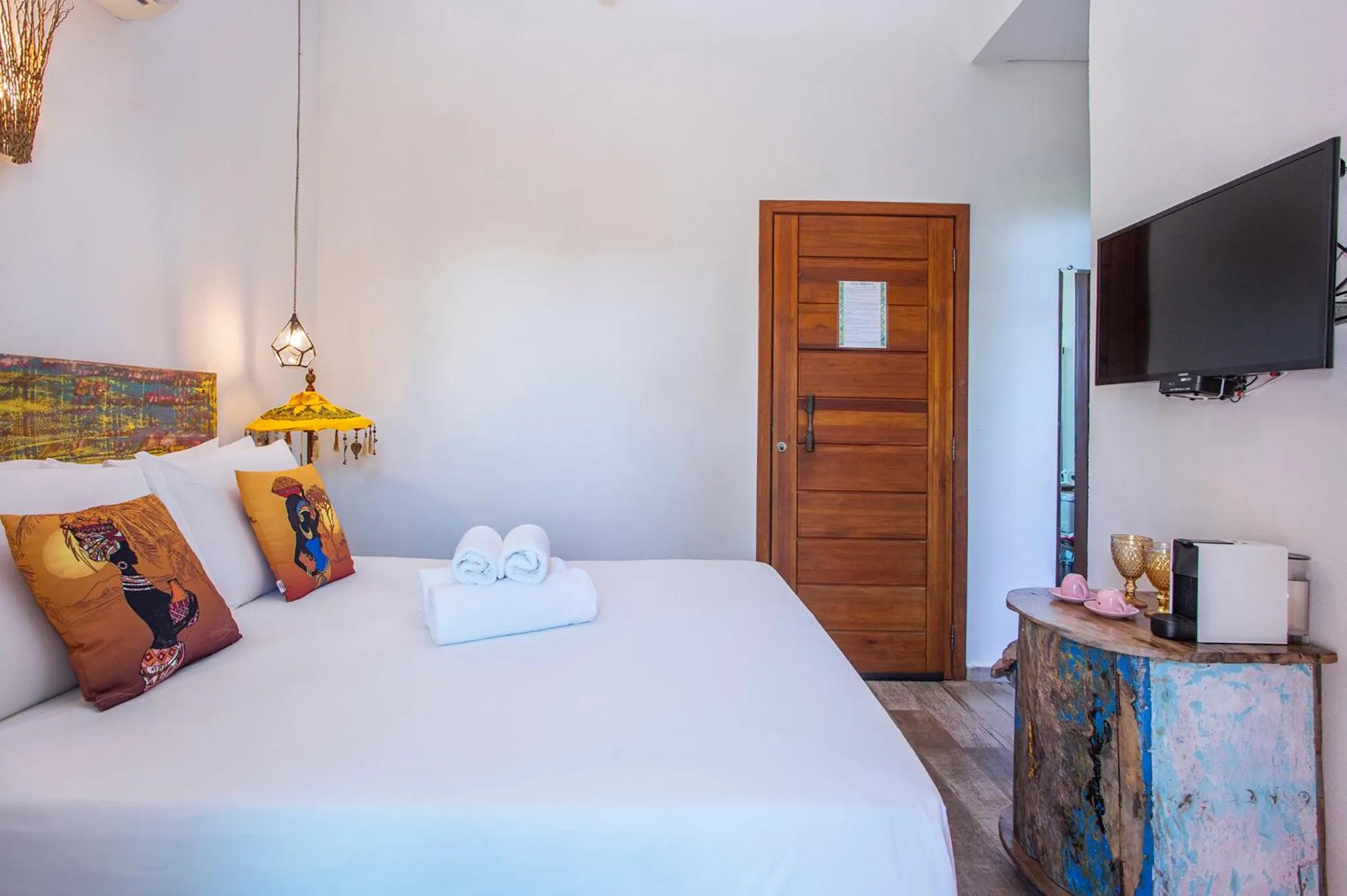 Photo of the whole room, Bed in Hotel Vila Kebaya