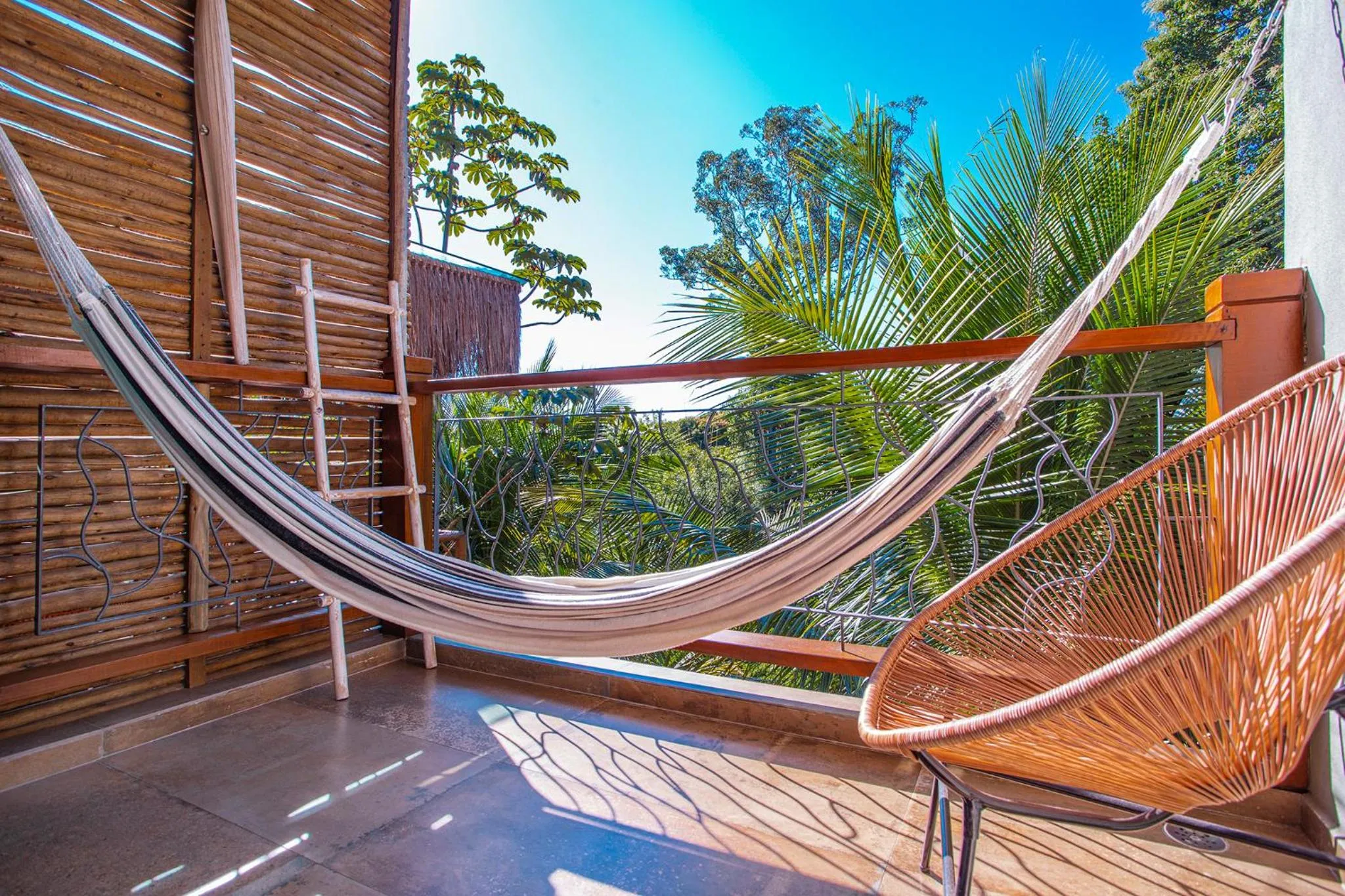 Spring in Hotel Vila Kebaya