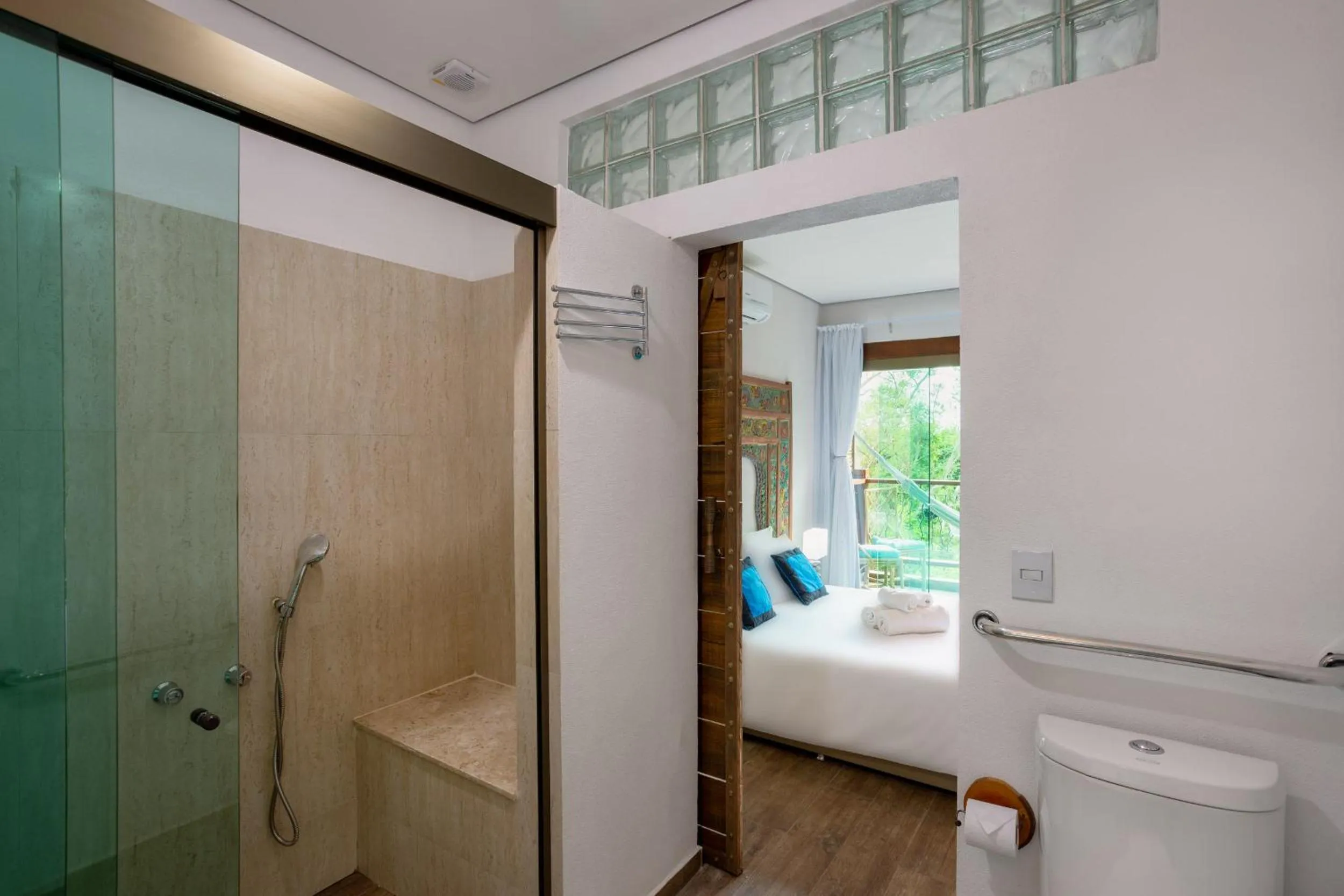 Bathroom in Hotel Vila Kebaya