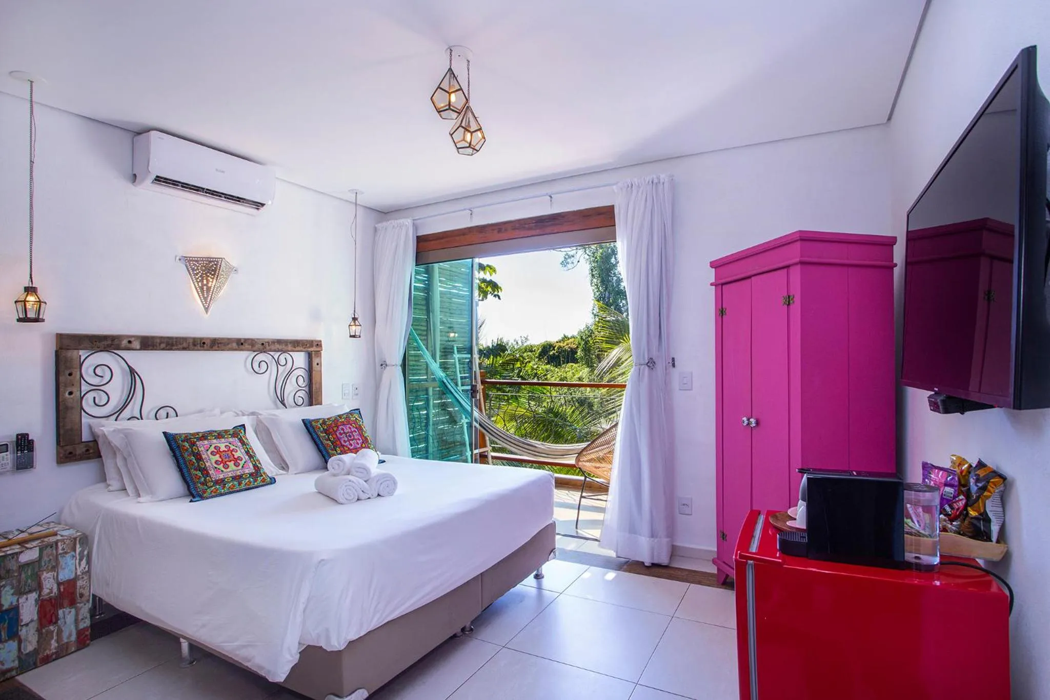 Photo of the whole room, Bed in Hotel Vila Kebaya