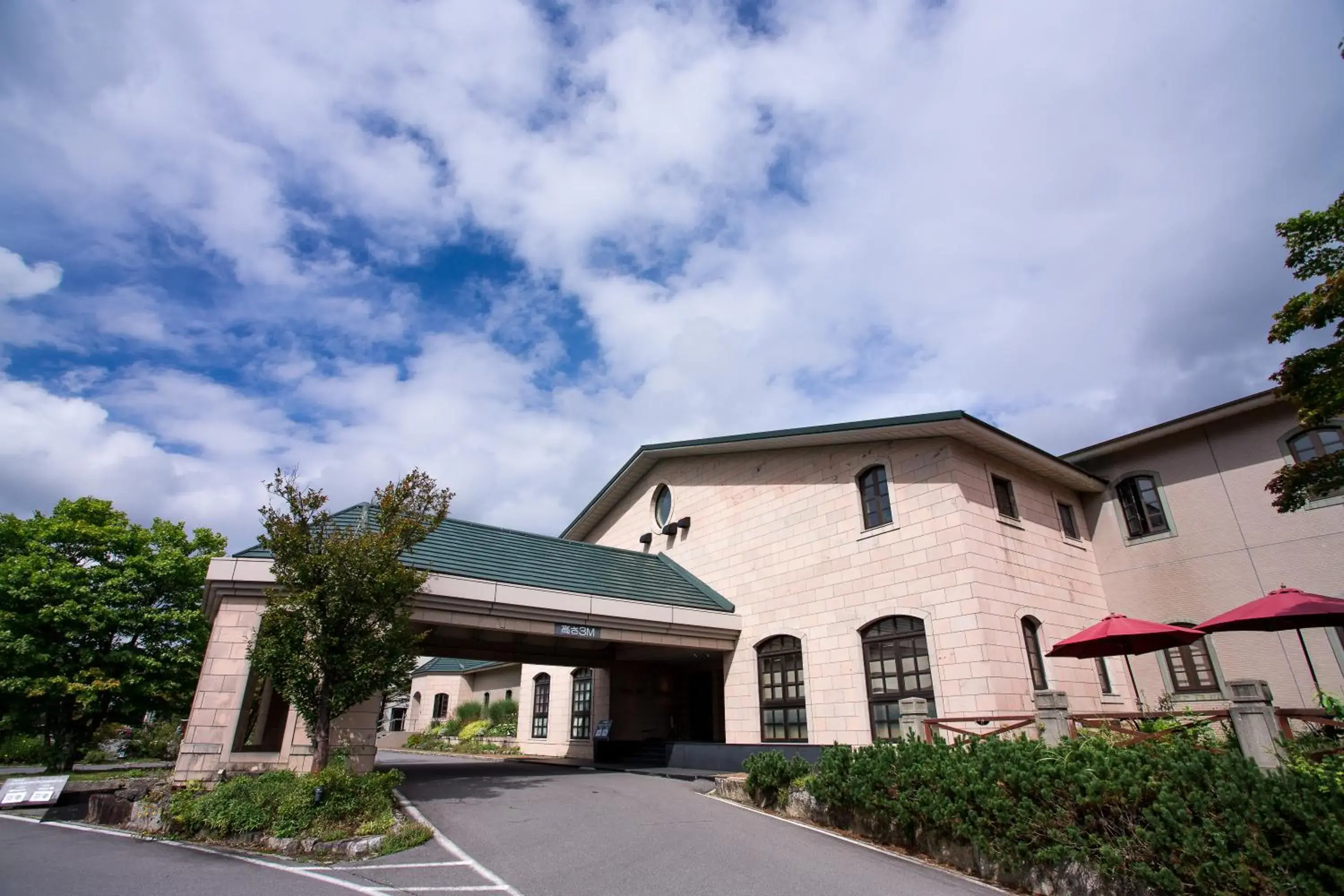 Property Building in Skypark Hotel