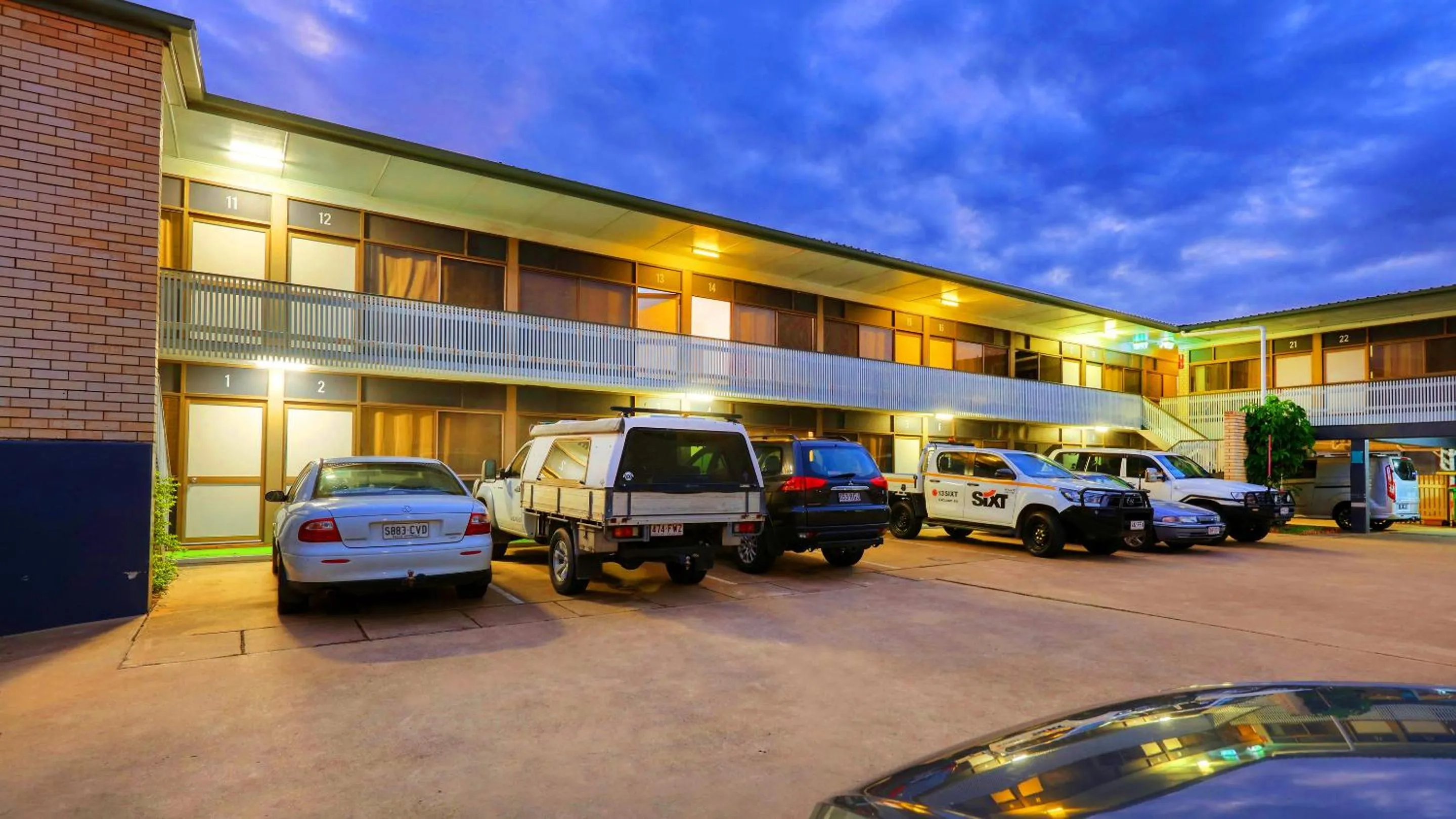 Property building in Tropical Gateway Motor Inn