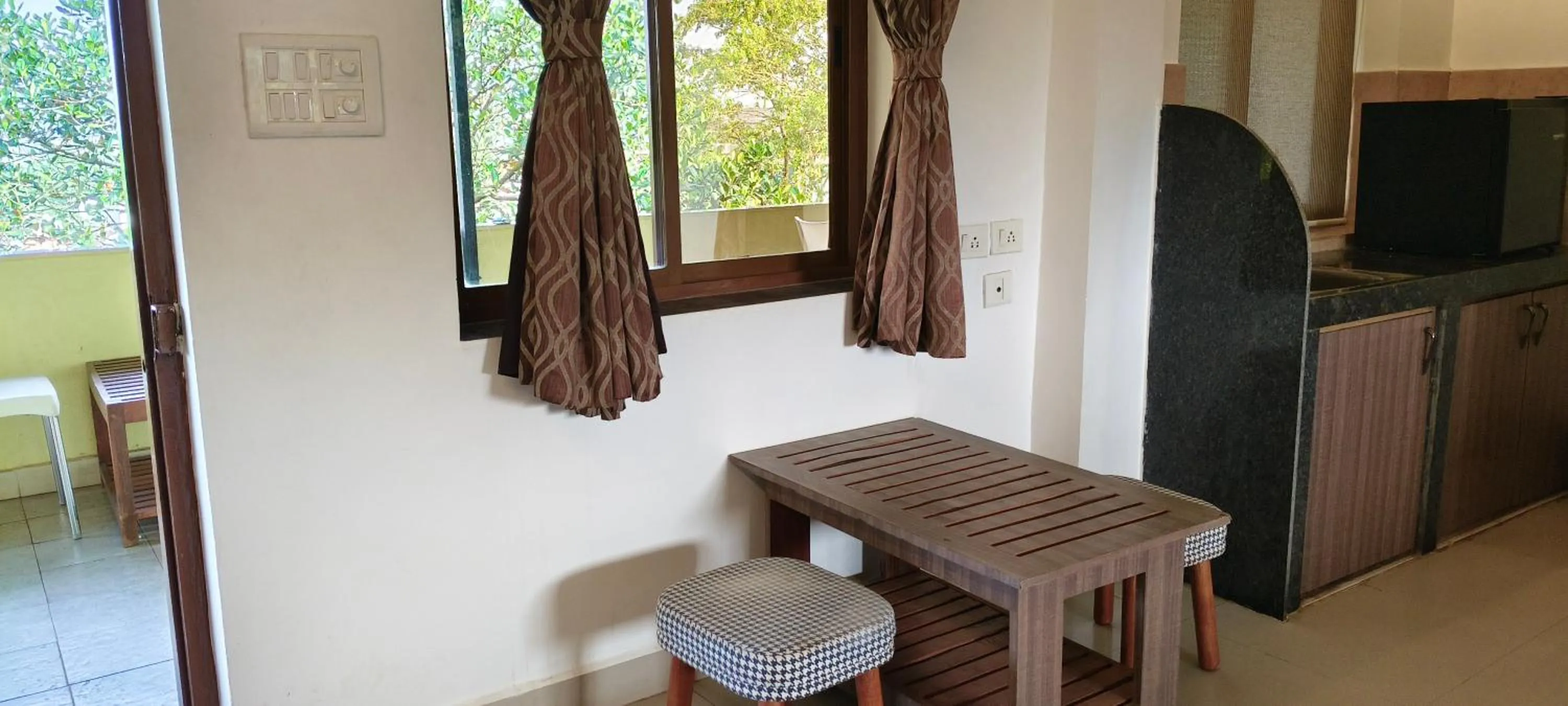 Seating area in Jungle by sturmfrei Vagator - Pool Wing