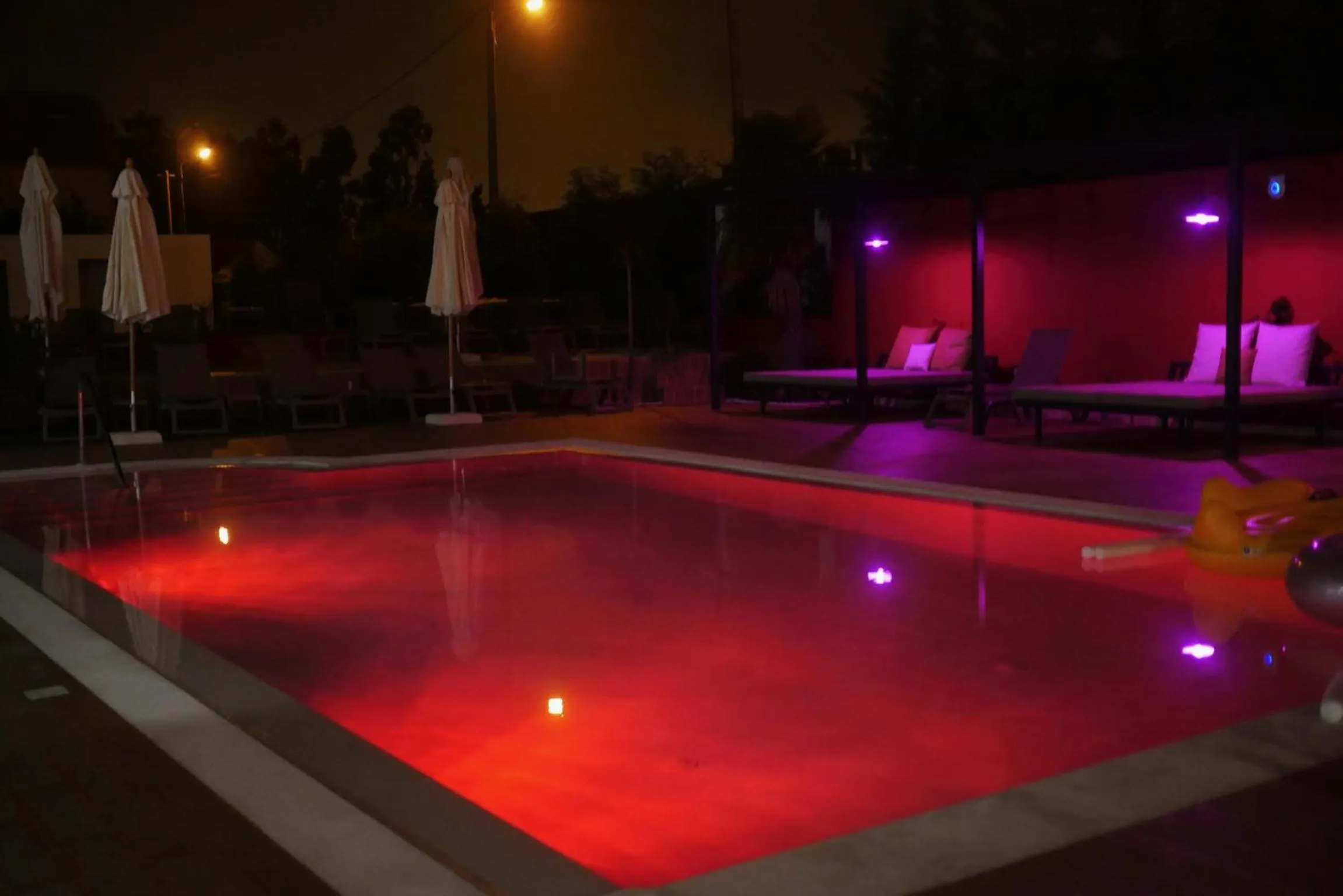 Night in Villa 3 Caparica - Lisbon Gay Beach Resort