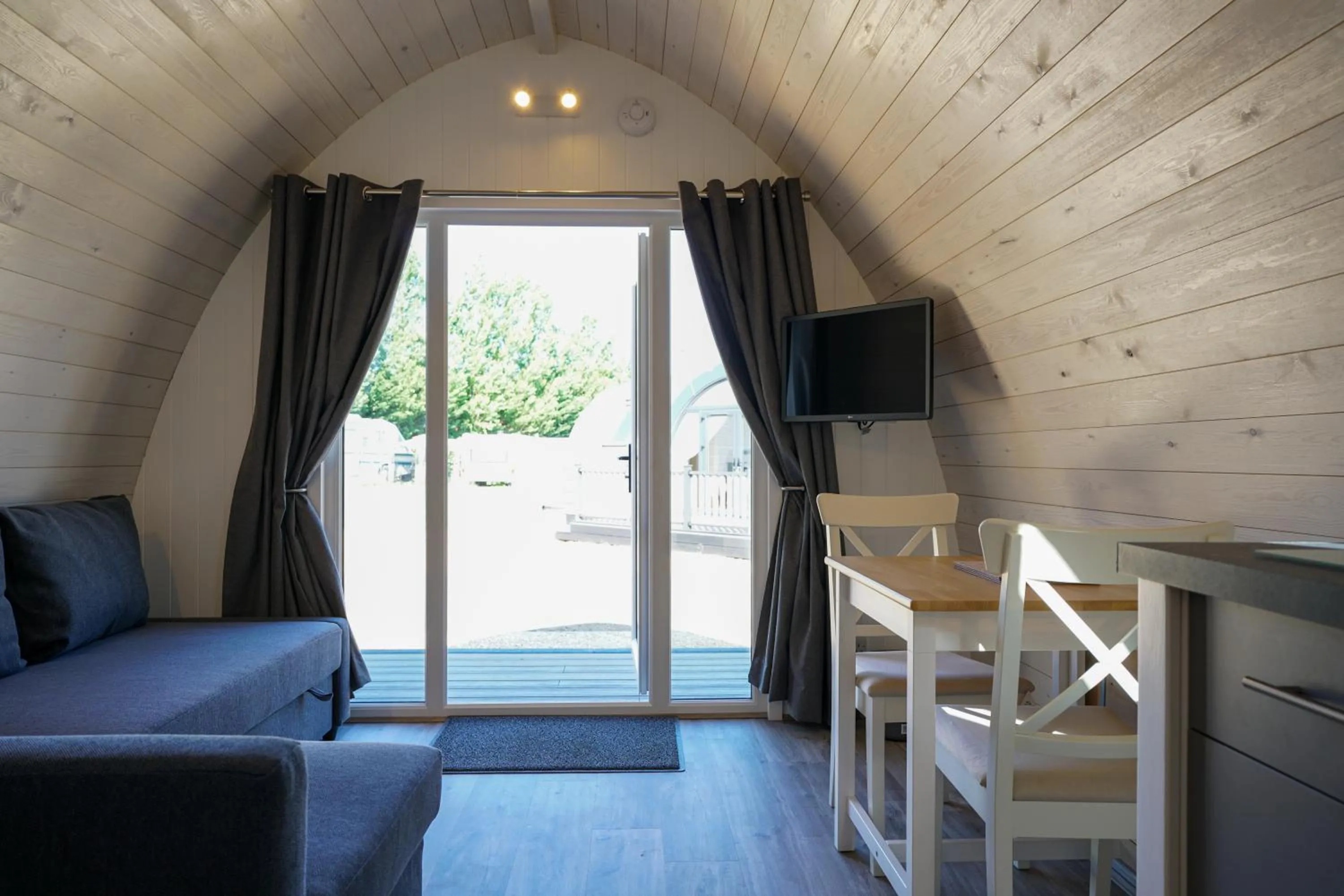 Property building in King's Lynn Caravan & Camping Park