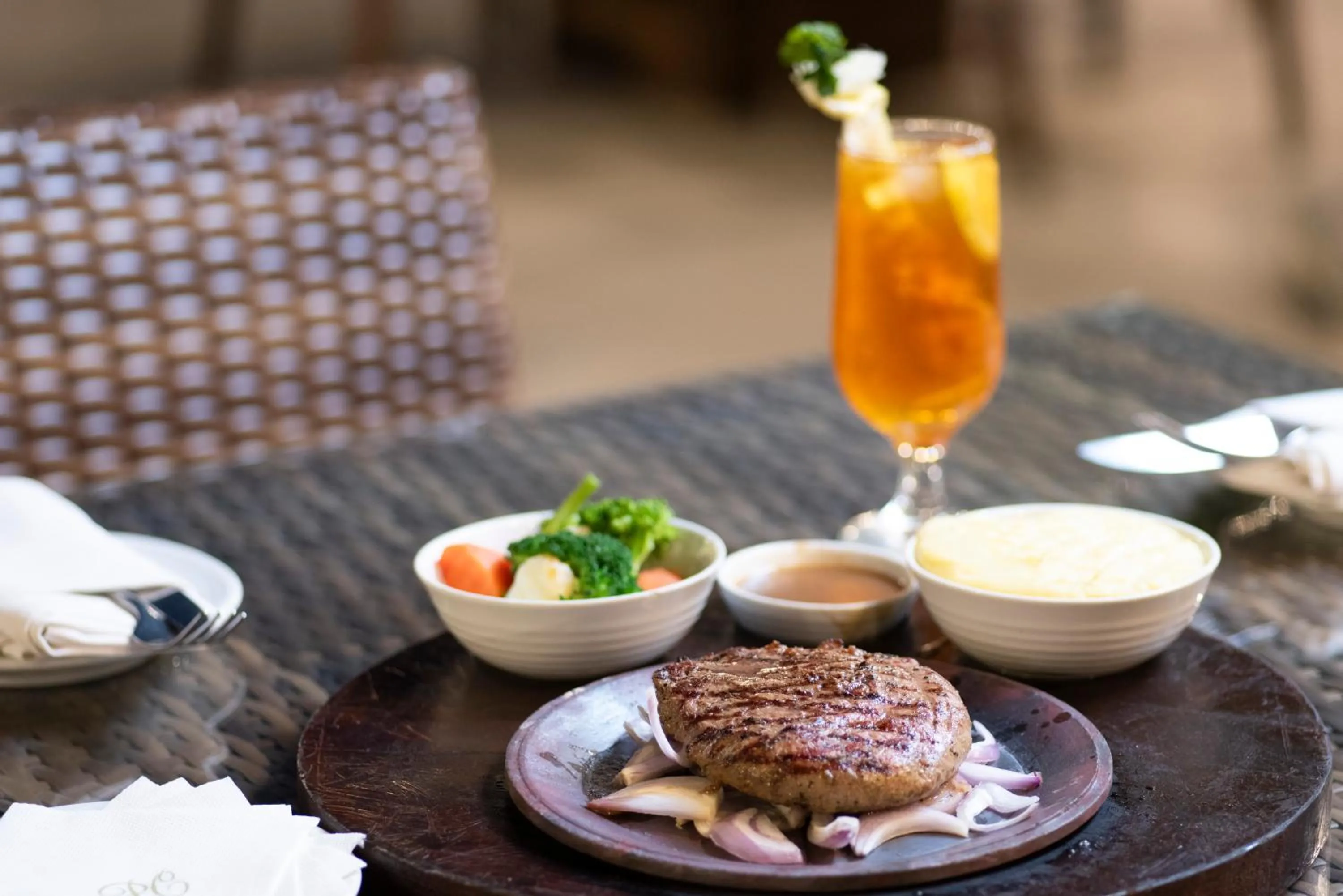 Restaurant/places to eat in Pearl Continental Hotel, Rawalpindi