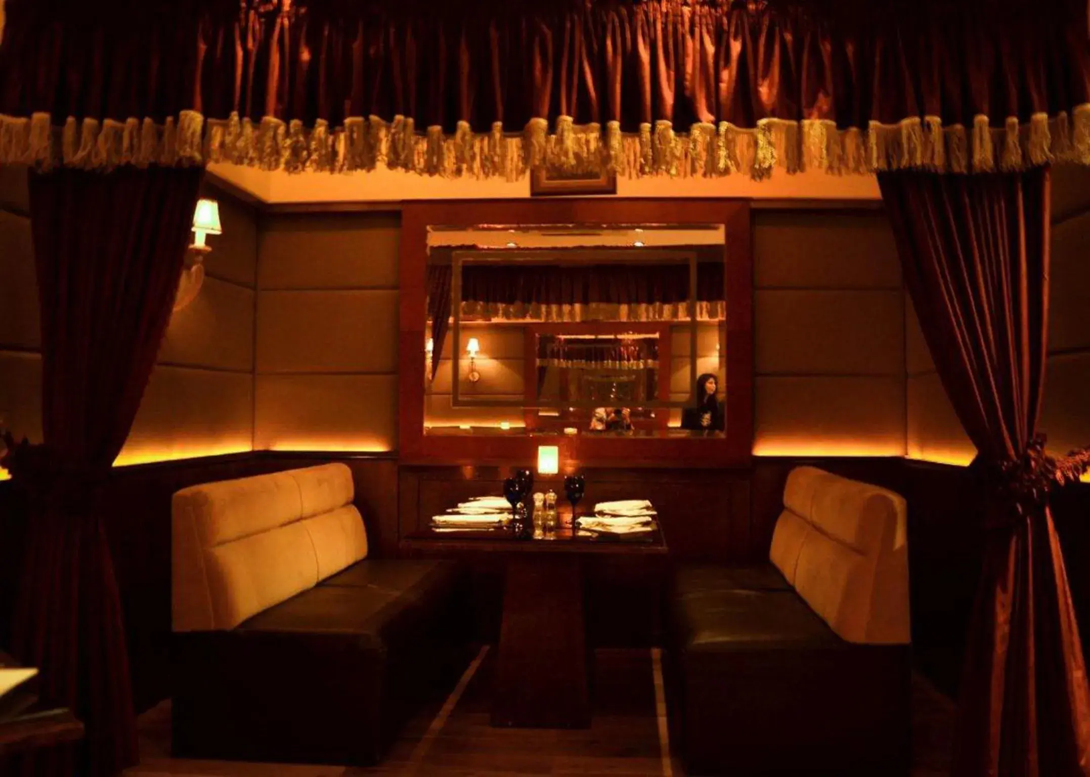 Restaurant/places to eat in Pearl Continental Hotel, Rawalpindi Restaurant/places to eat in Pearl Continental Hotel, Rawalpindi