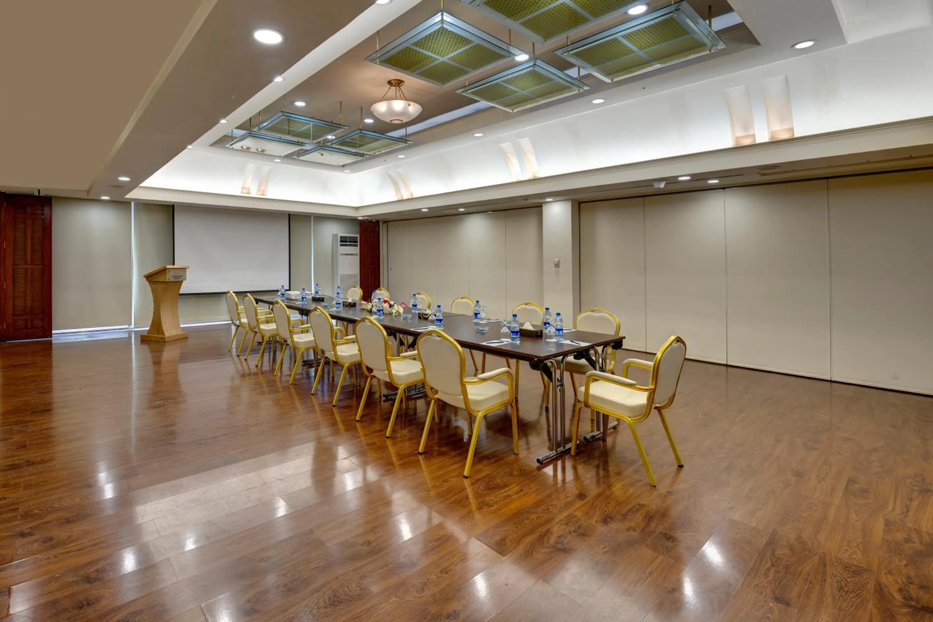 Meeting/conference room in Pearl Continental Hotel, Rawalpindi