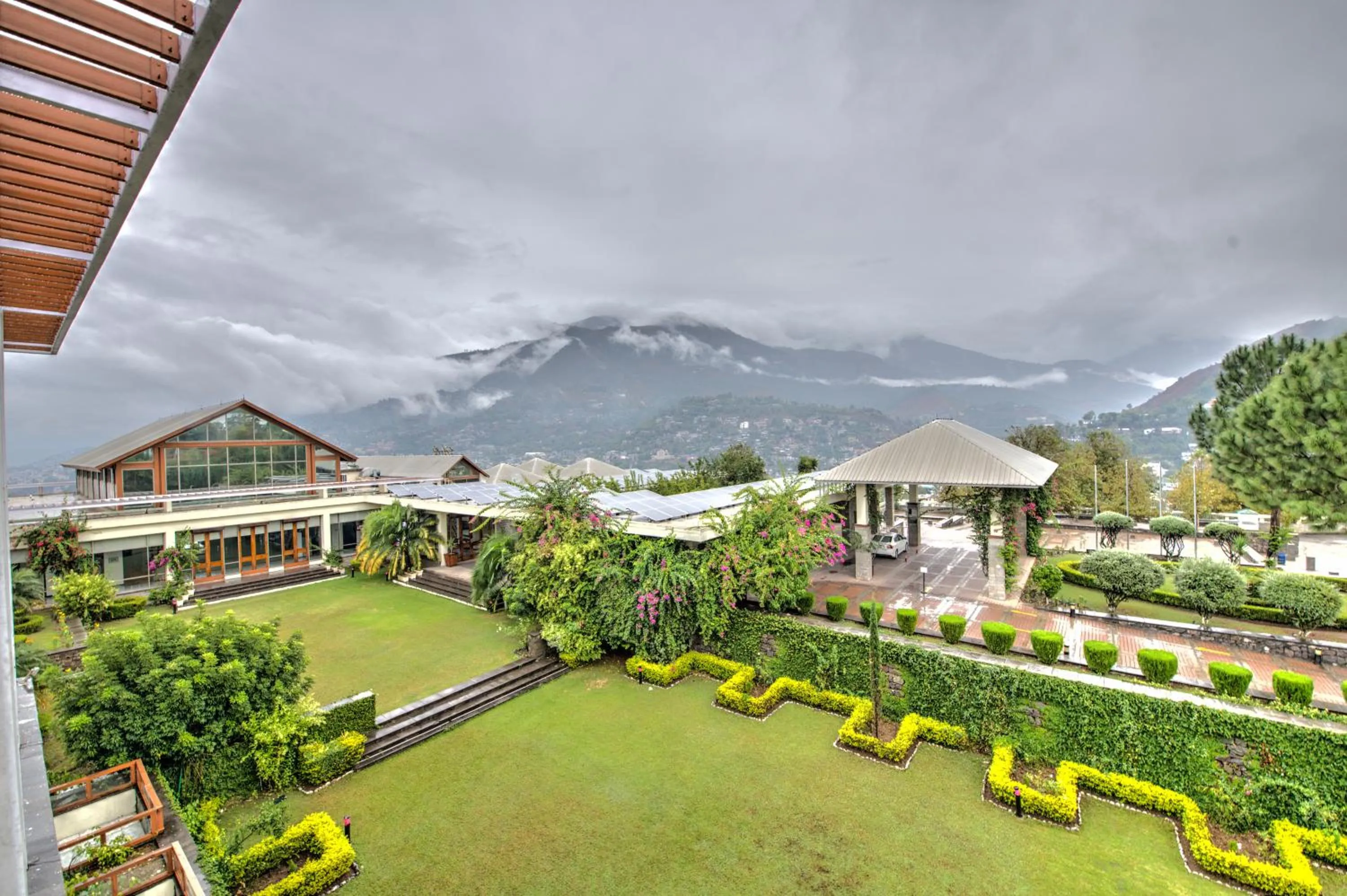 Garden in Pearl Continental Hotel, Muzaffarabad