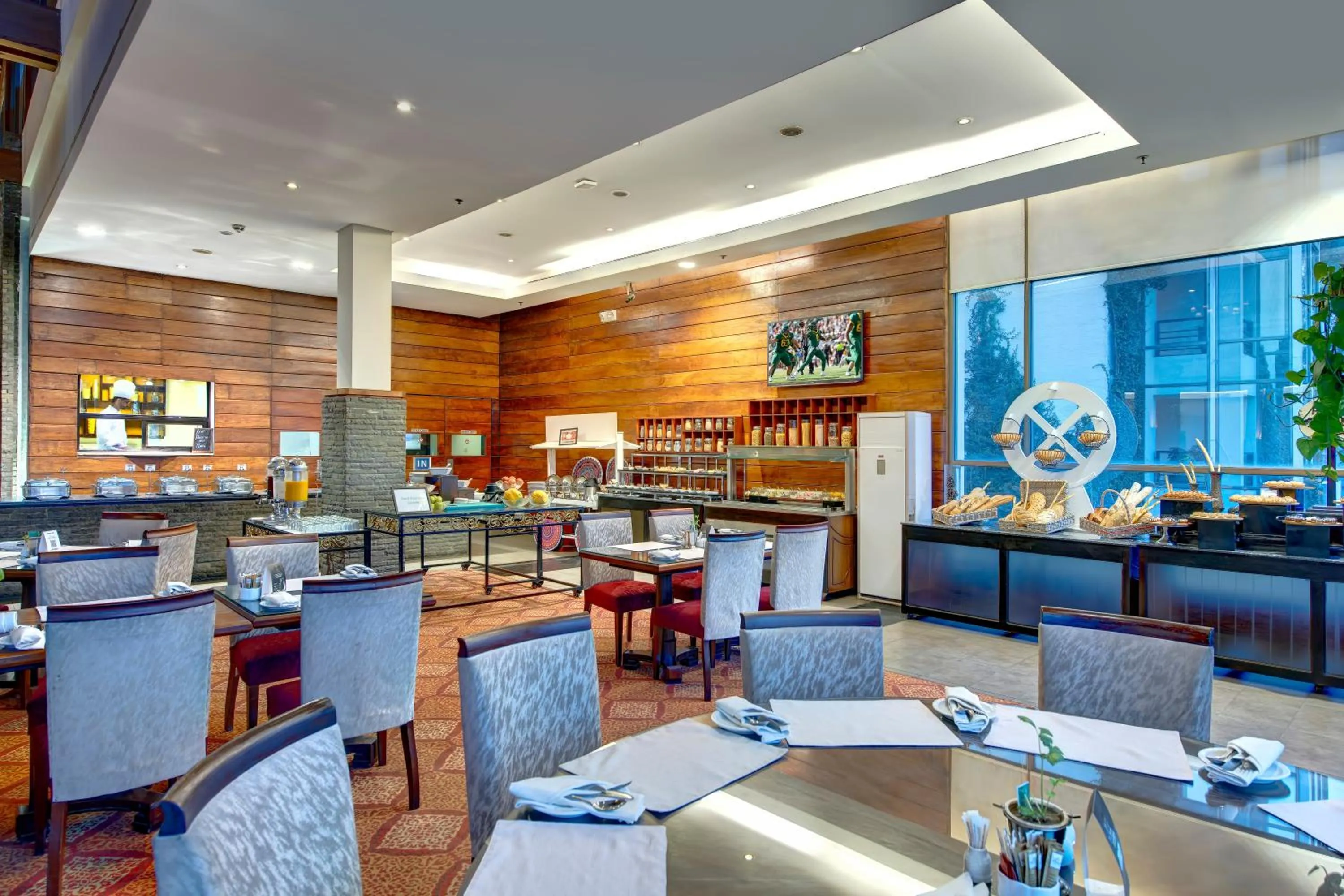 Restaurant/places to eat in Pearl Continental Hotel, Muzaffarabad