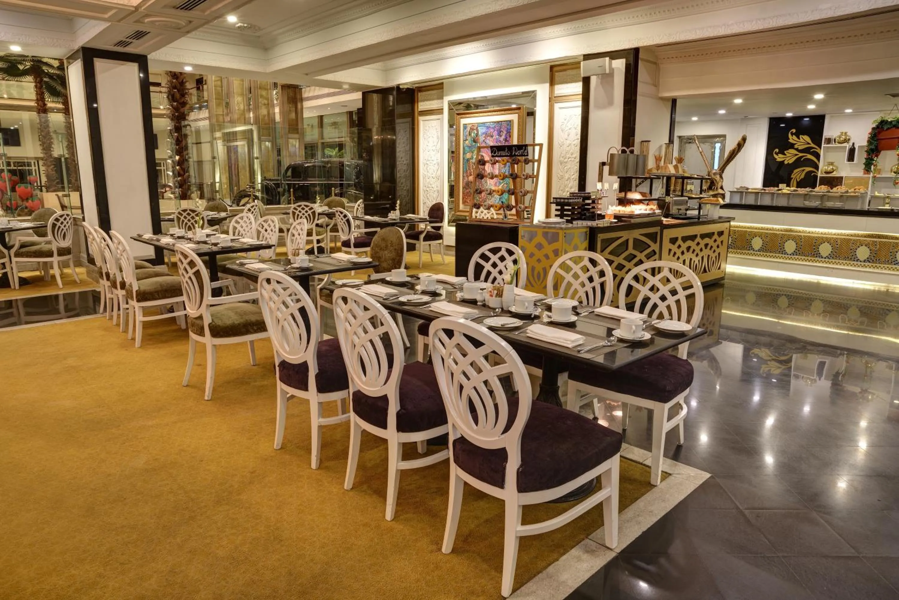 Restaurant/places to eat in Pearl Continental Hotel, Lahore