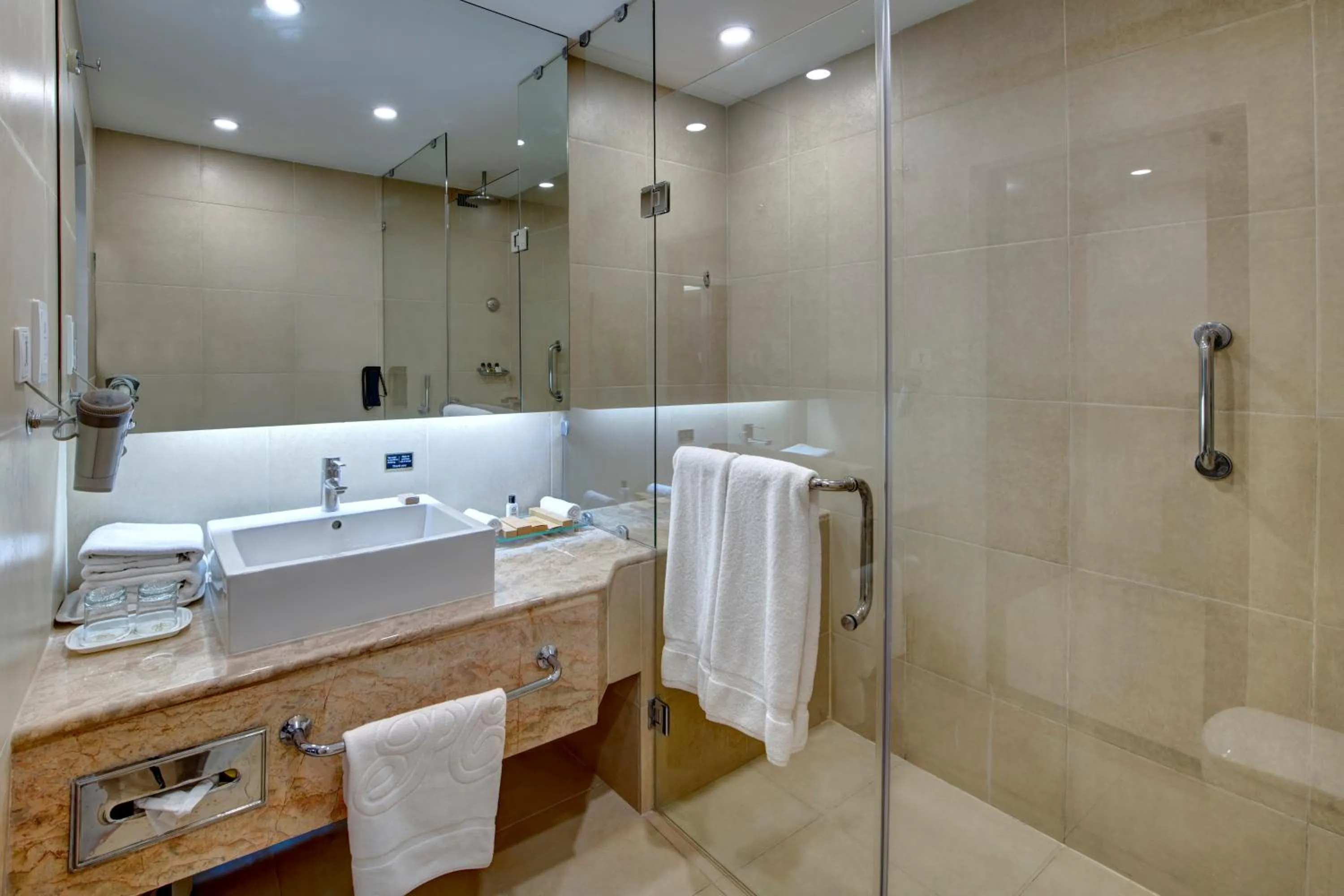 Bathroom in Pearl Continental Hotel, Bhurban