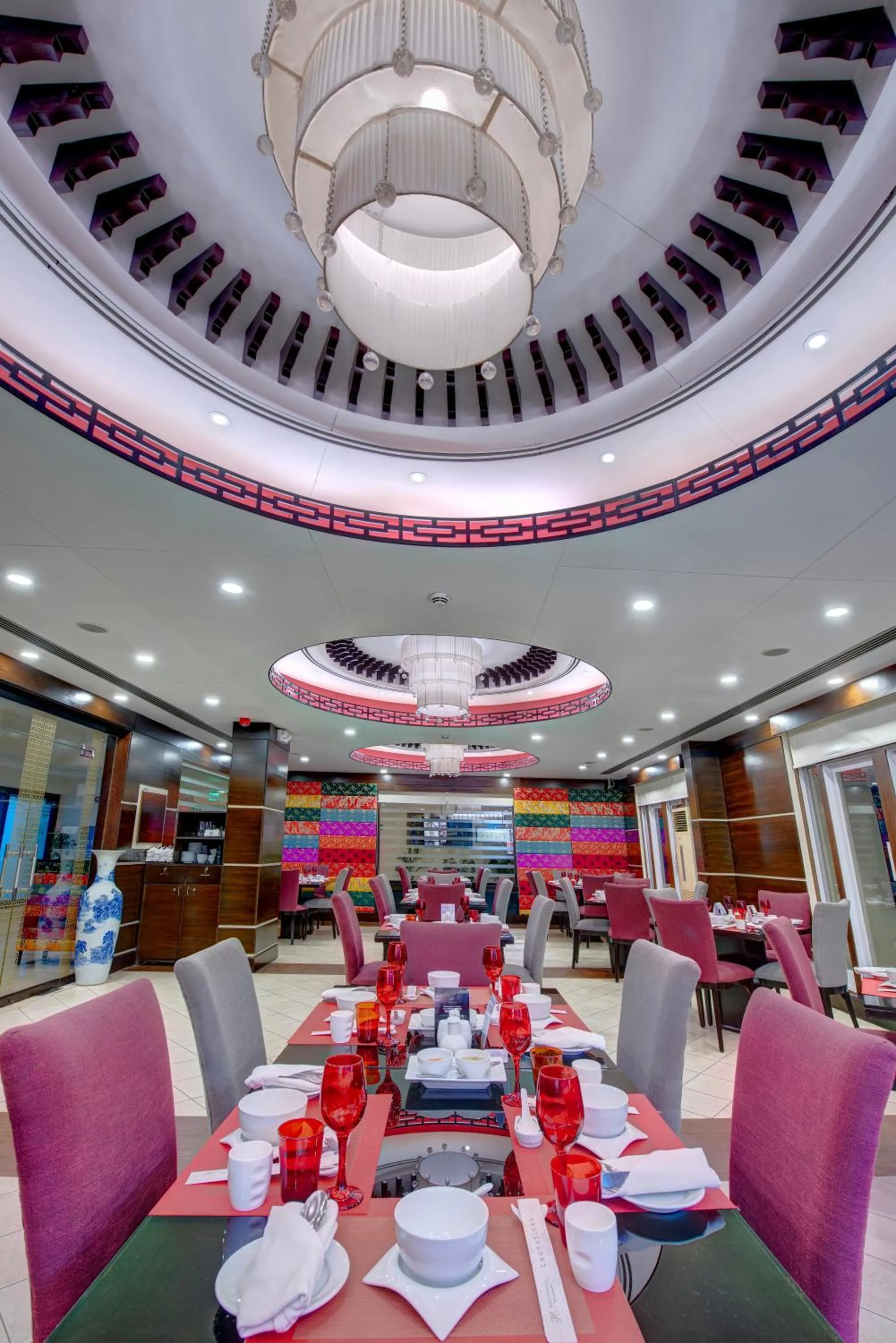 Restaurant/places to eat in Pearl Continental Hotel, Bhurban