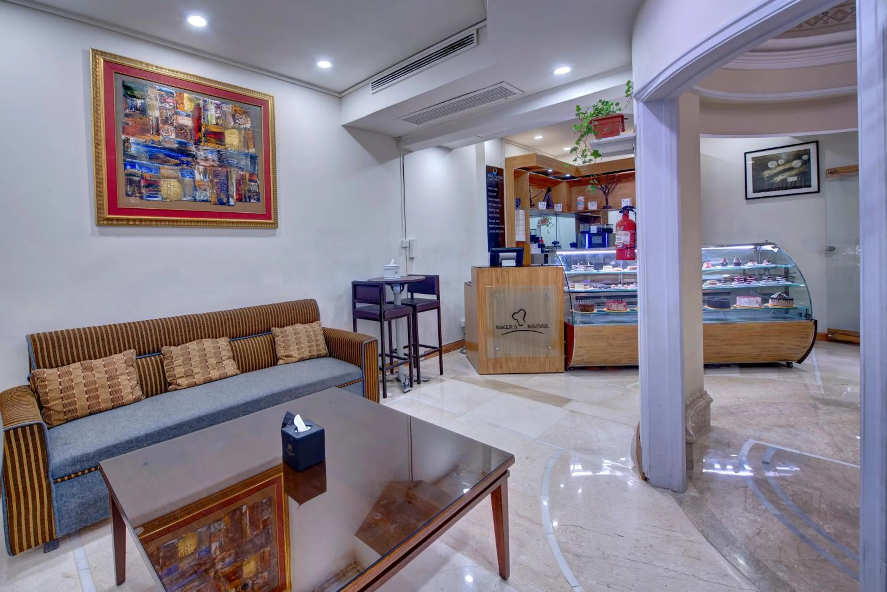 Restaurant/places to eat in Pearl Continental Hotel, Bhurban