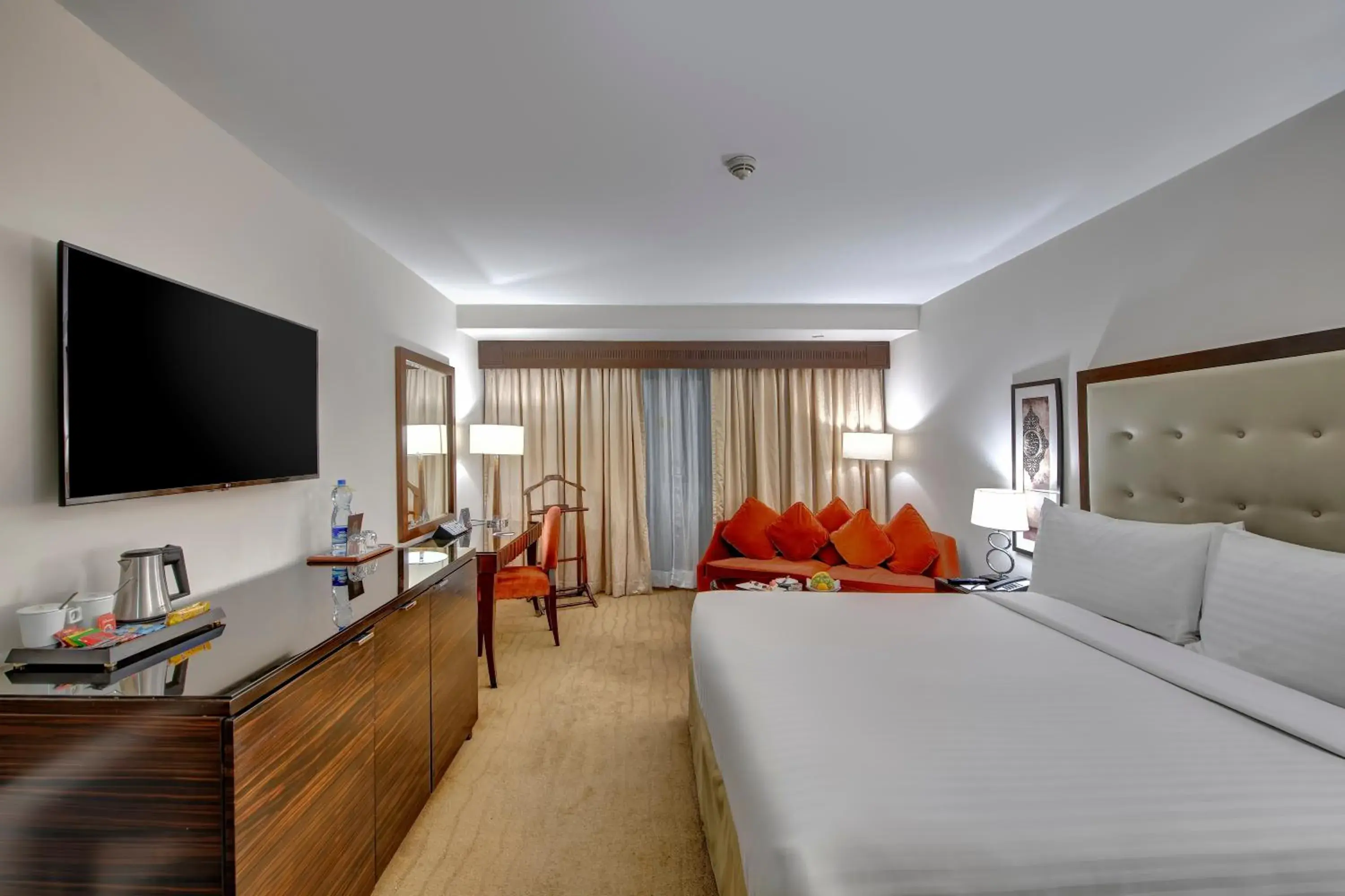 Executive King Room in Pearl Continental Hotel, Karachi Executive King Room in Pearl Continental Hotel, Karachi