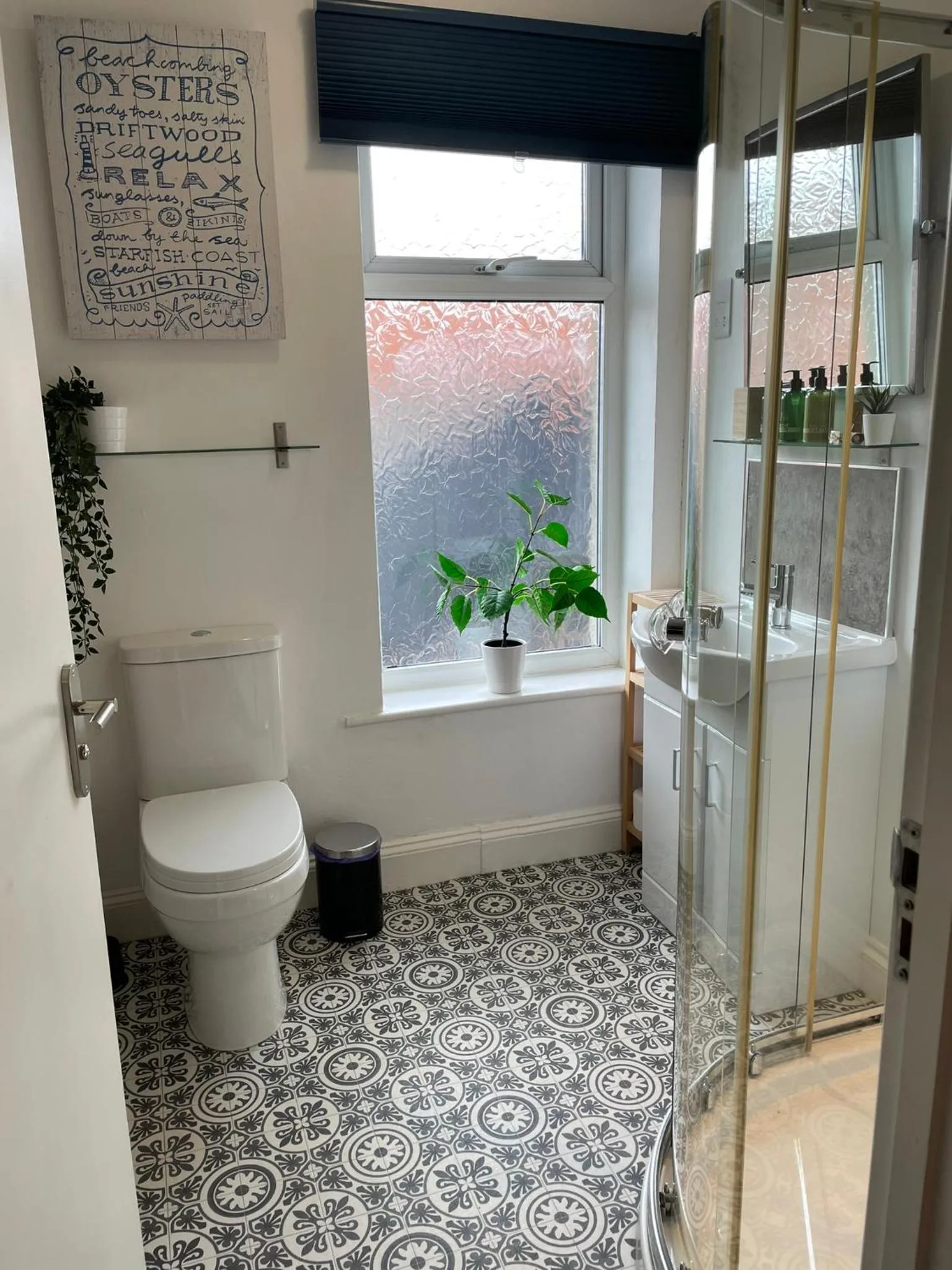 Bathroom in Wyndgrove House B&B