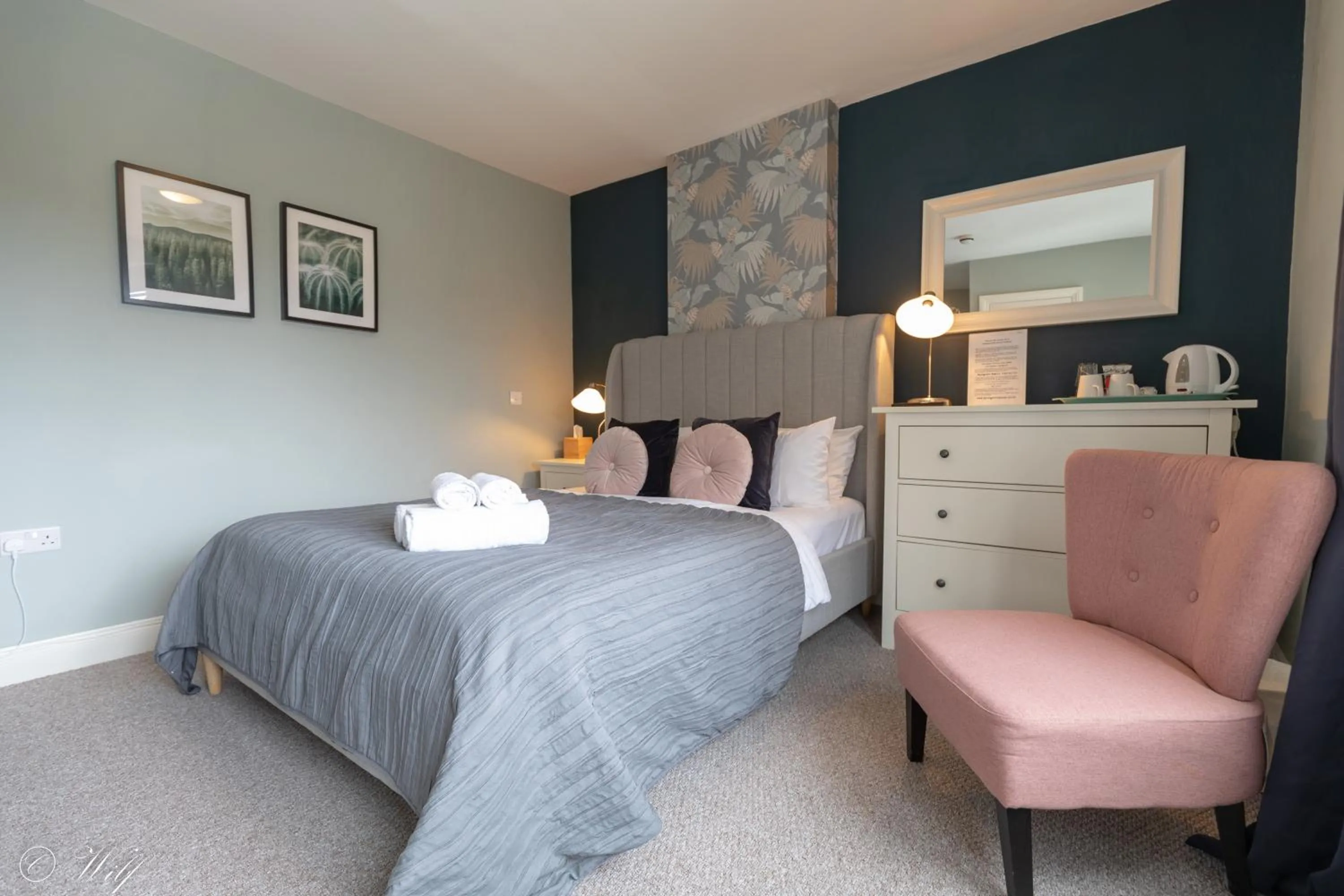 Bed in Wyndgrove House B&B