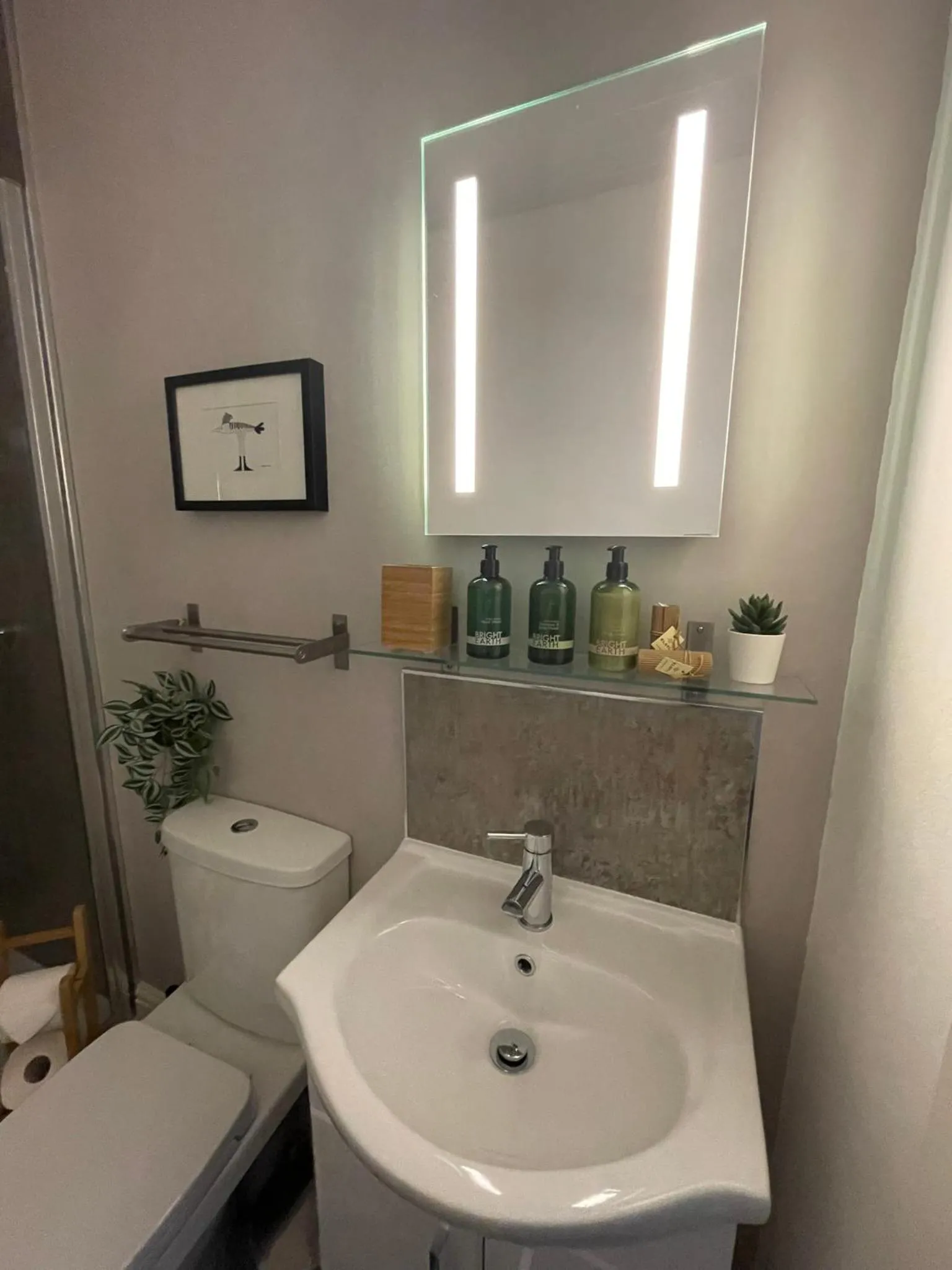 Bathroom in Wyndgrove House B&B