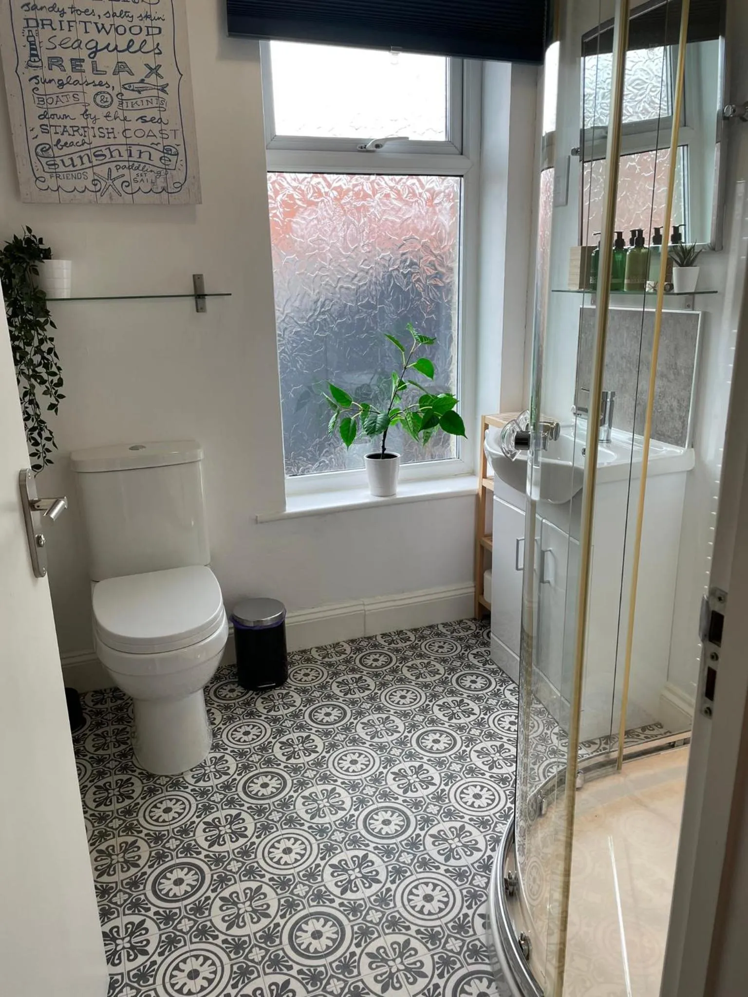 Bathroom in Wyndgrove House B&B