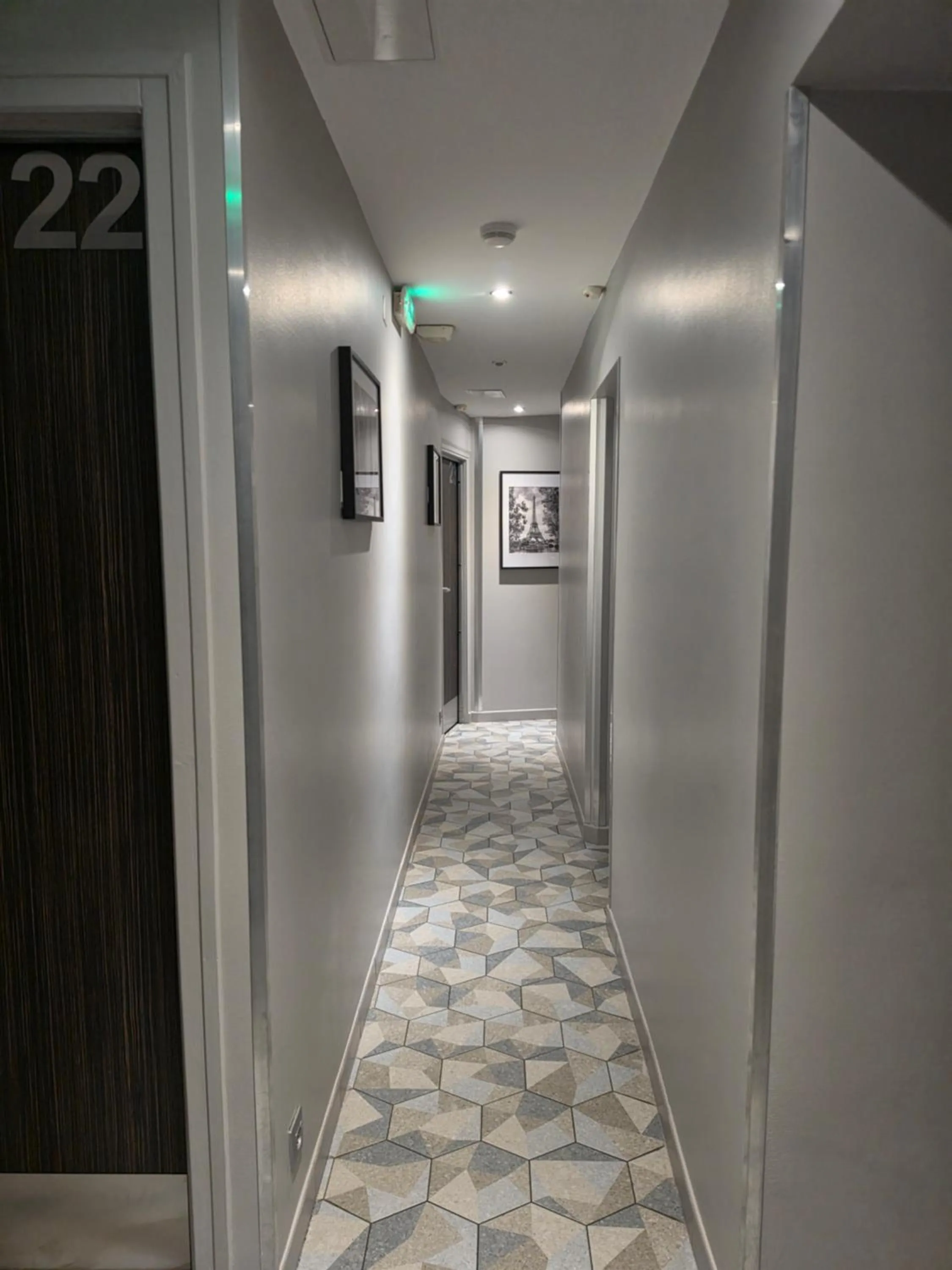 Property building in Mary's Hotel République