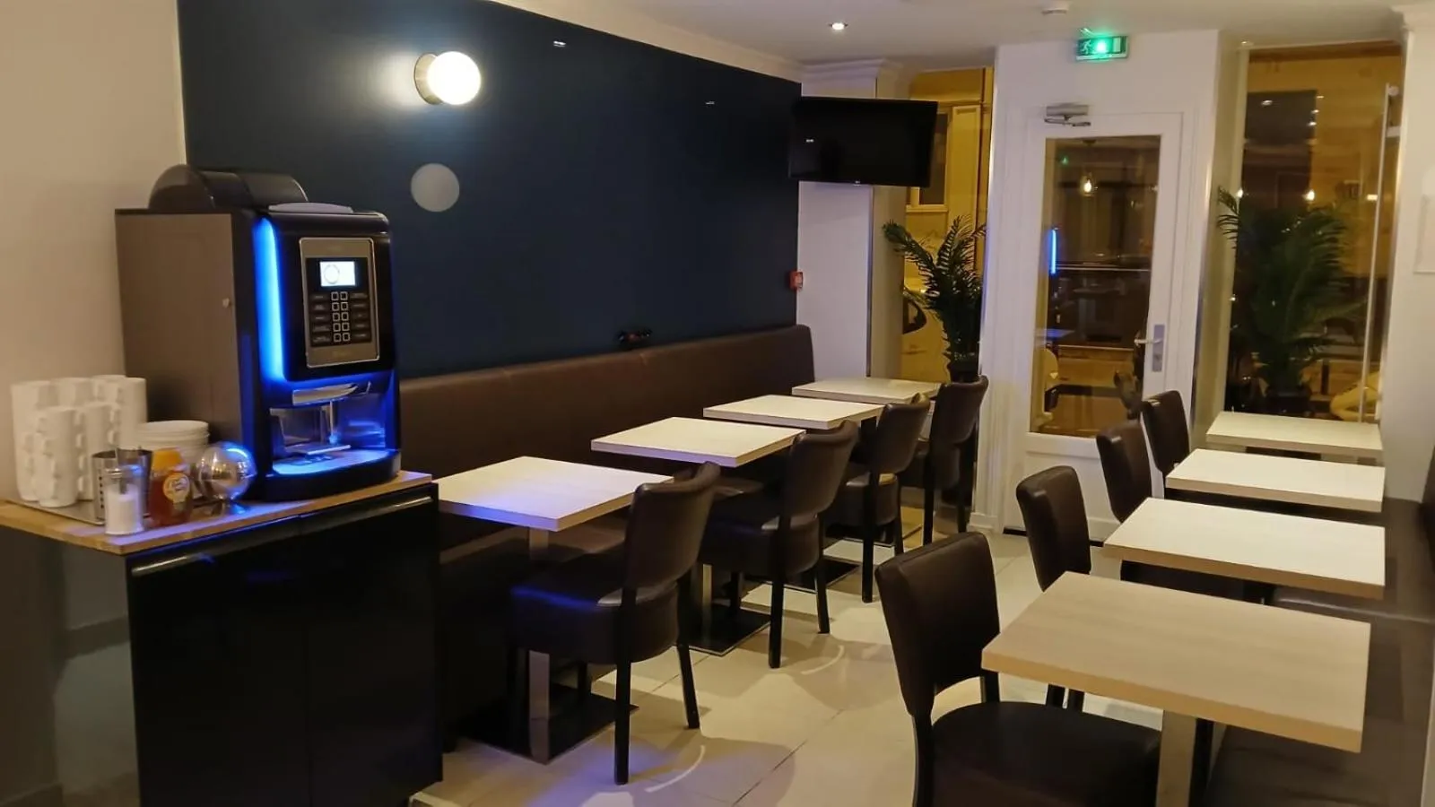 Buffet breakfast in Mary's Hotel République