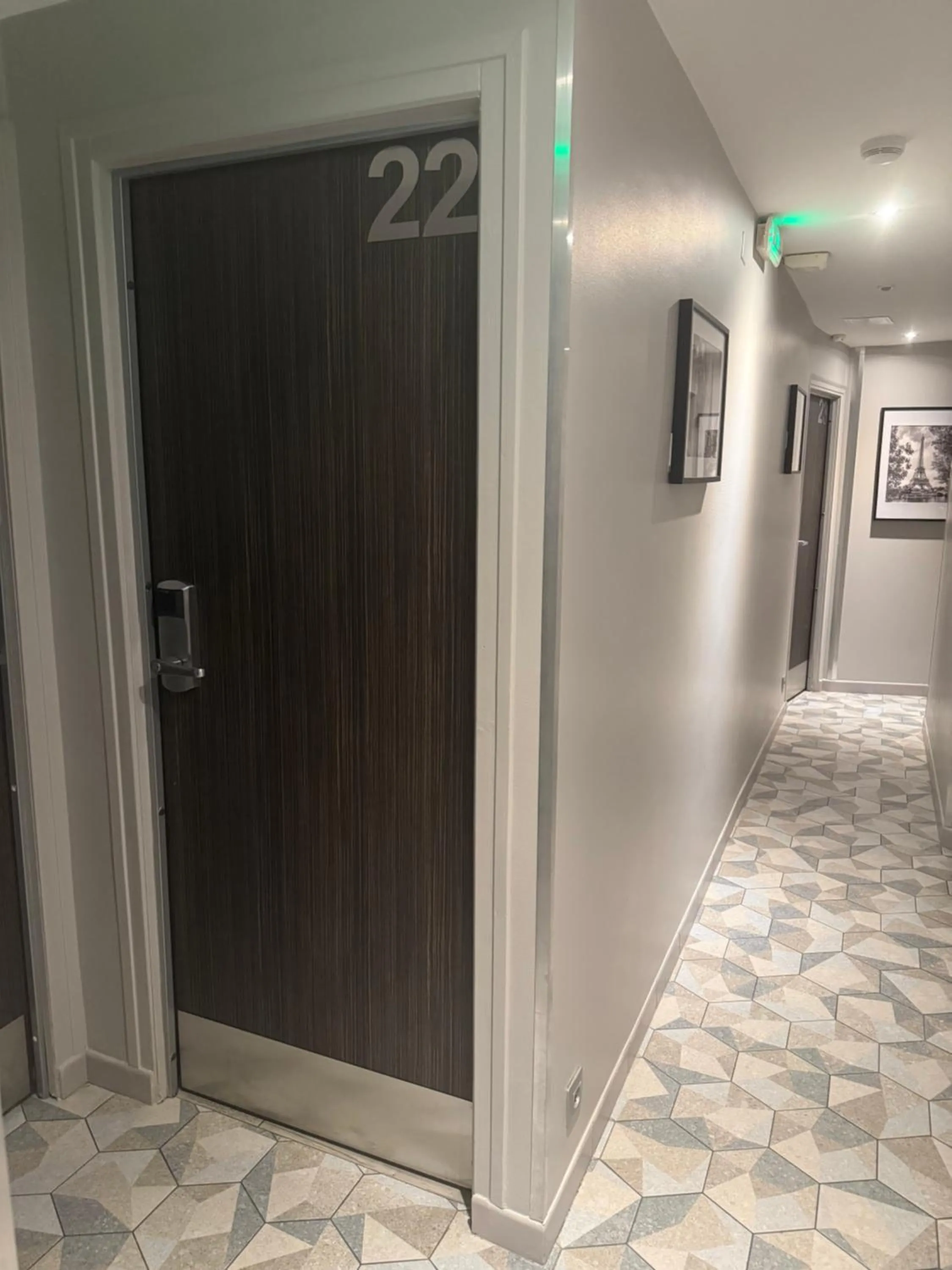 Property building in Mary's Hotel République