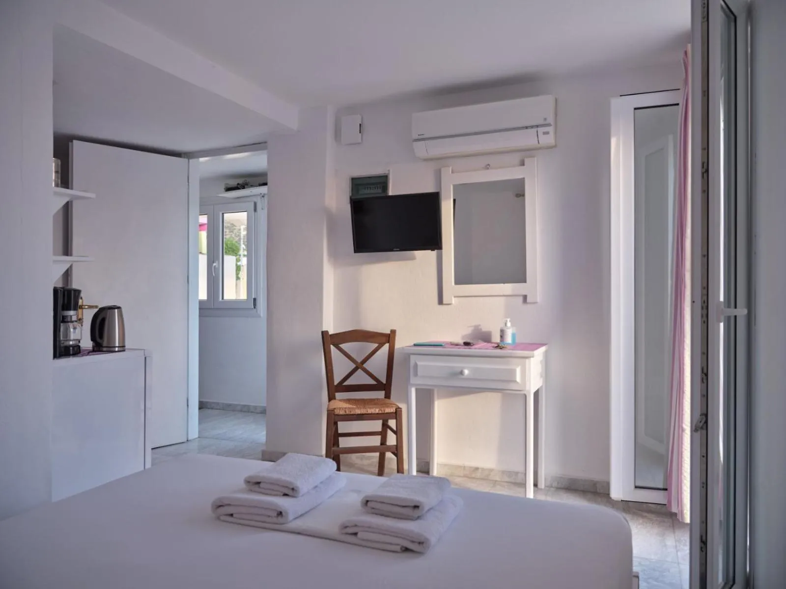 Bed in Pension Paros Anna Spanou