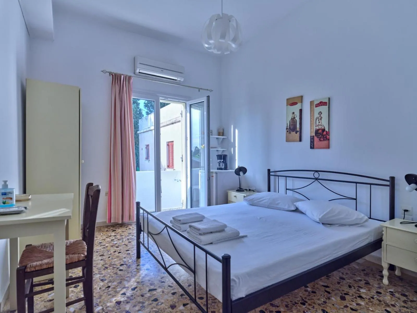 Bed in Pension Paros Anna Spanou