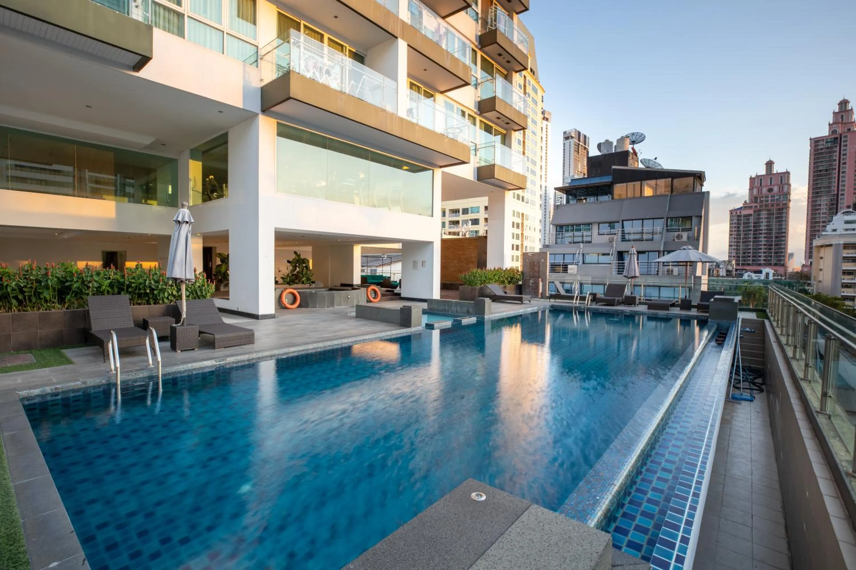 Swimming pool in GM Serviced Apartment