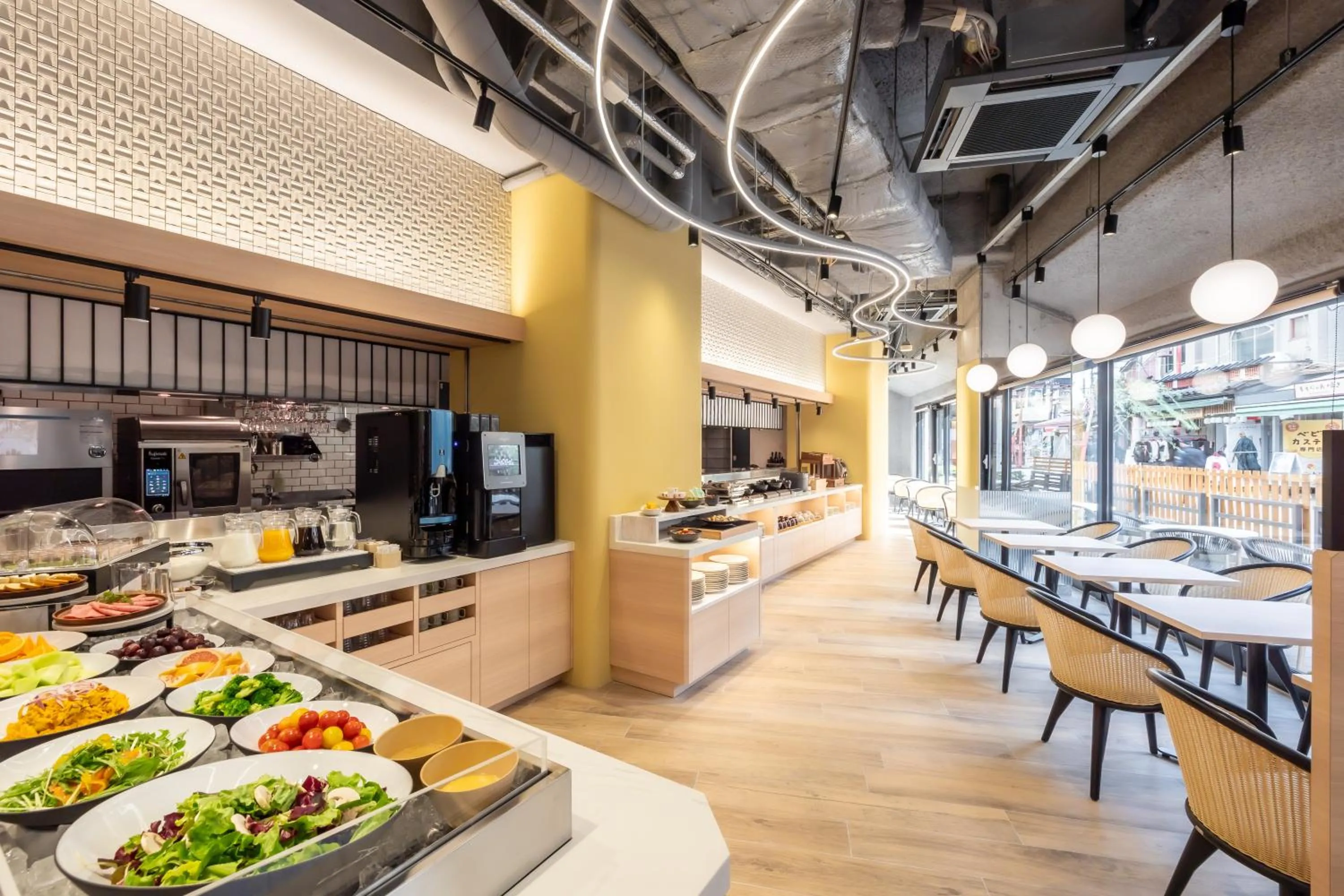 Restaurant/places to eat in Richmond Hotel Asakusa