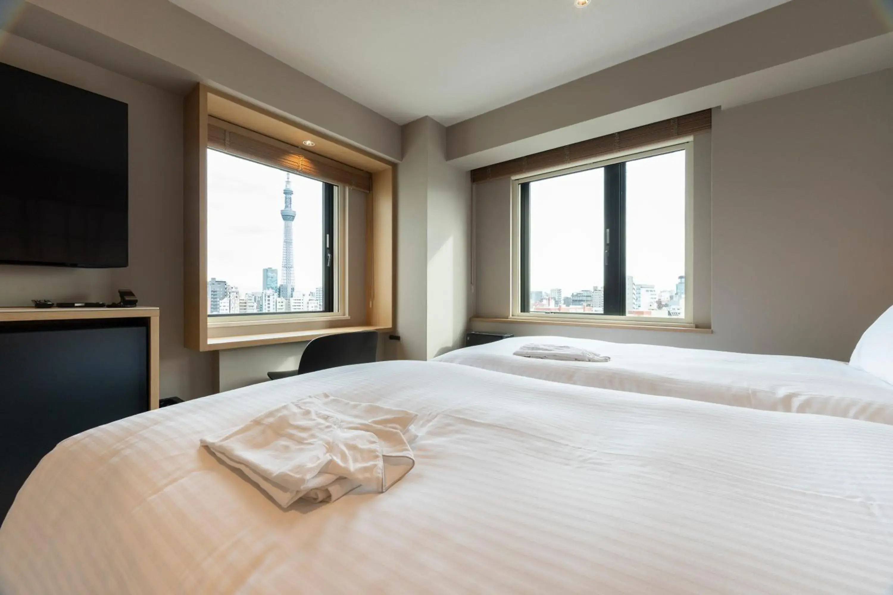 City view, Bed in Richmond Hotel Asakusa City view, Bed in Richmond Hotel Asakusa