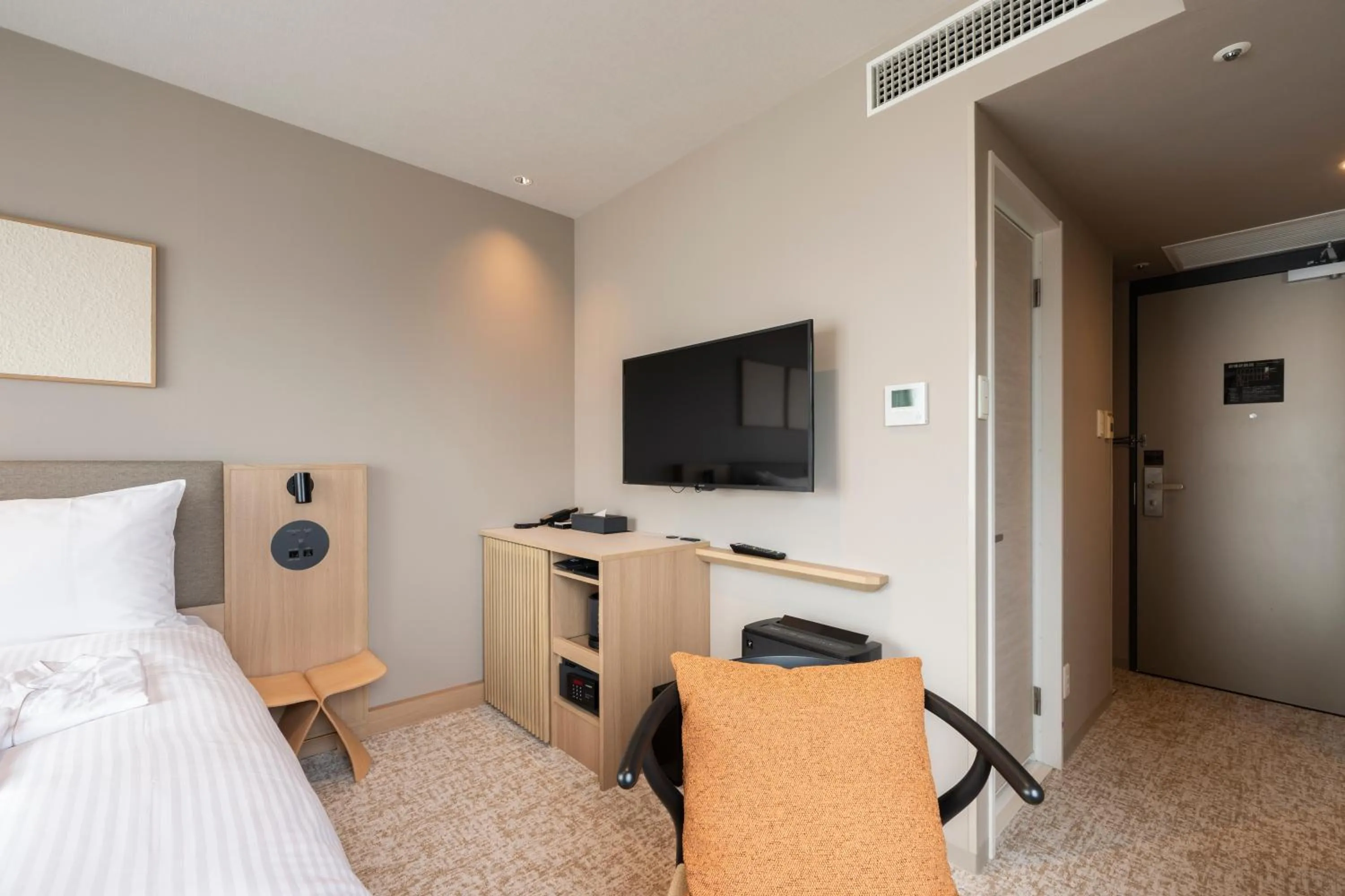 Photo of the whole room, Bed in Richmond Hotel Asakusa