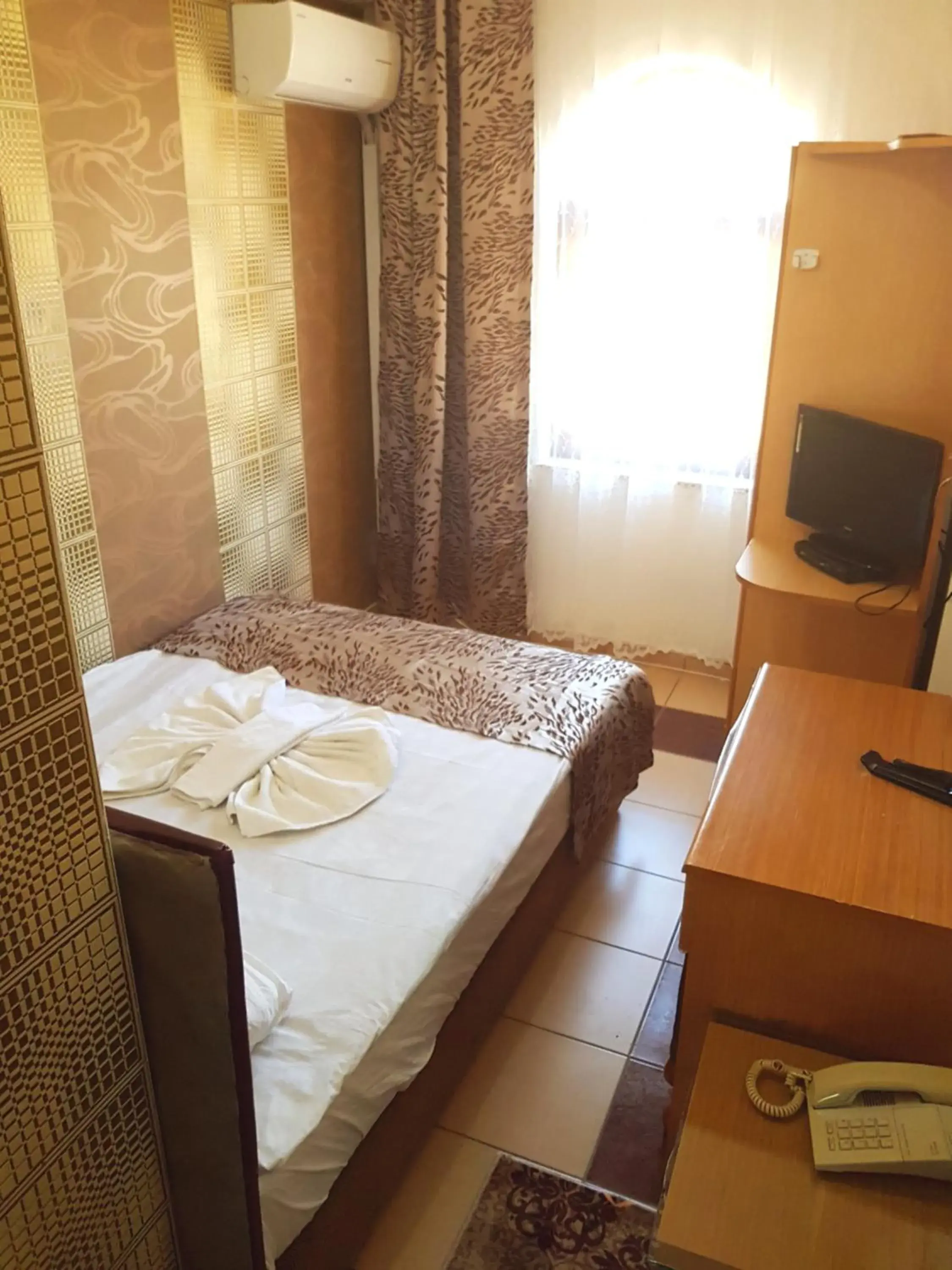 Standard Single Room in Talaslioglu Hotel Standard Single Room in Talaslioglu Hotel