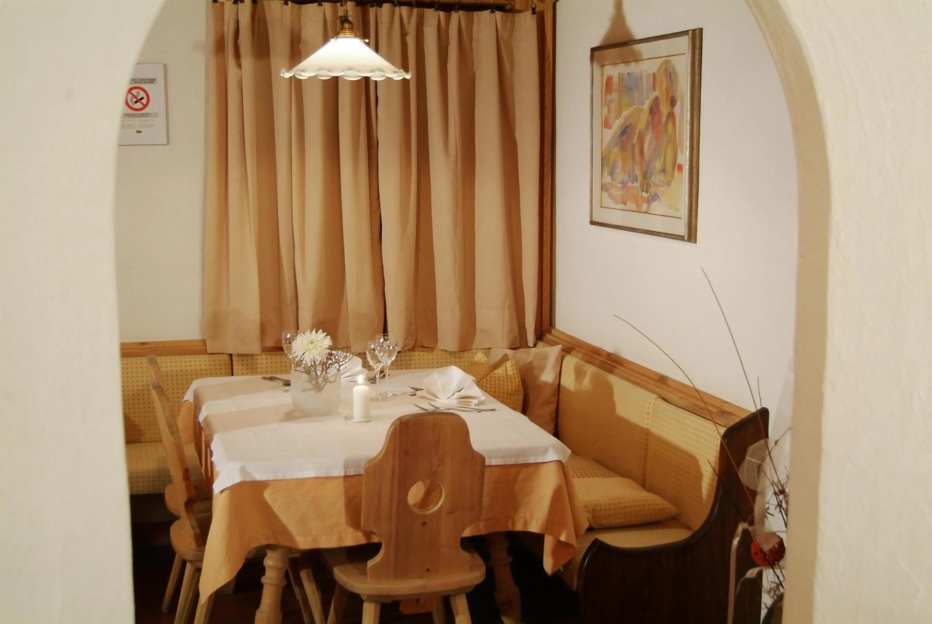 Restaurant/places to eat in Hotel Gomagoierhof