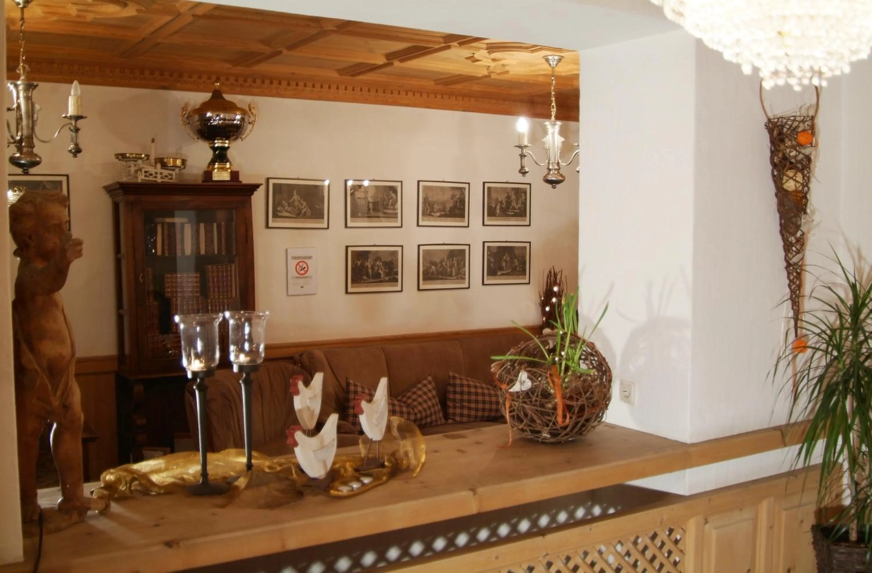 Decorative detail in Hotel Gomagoierhof