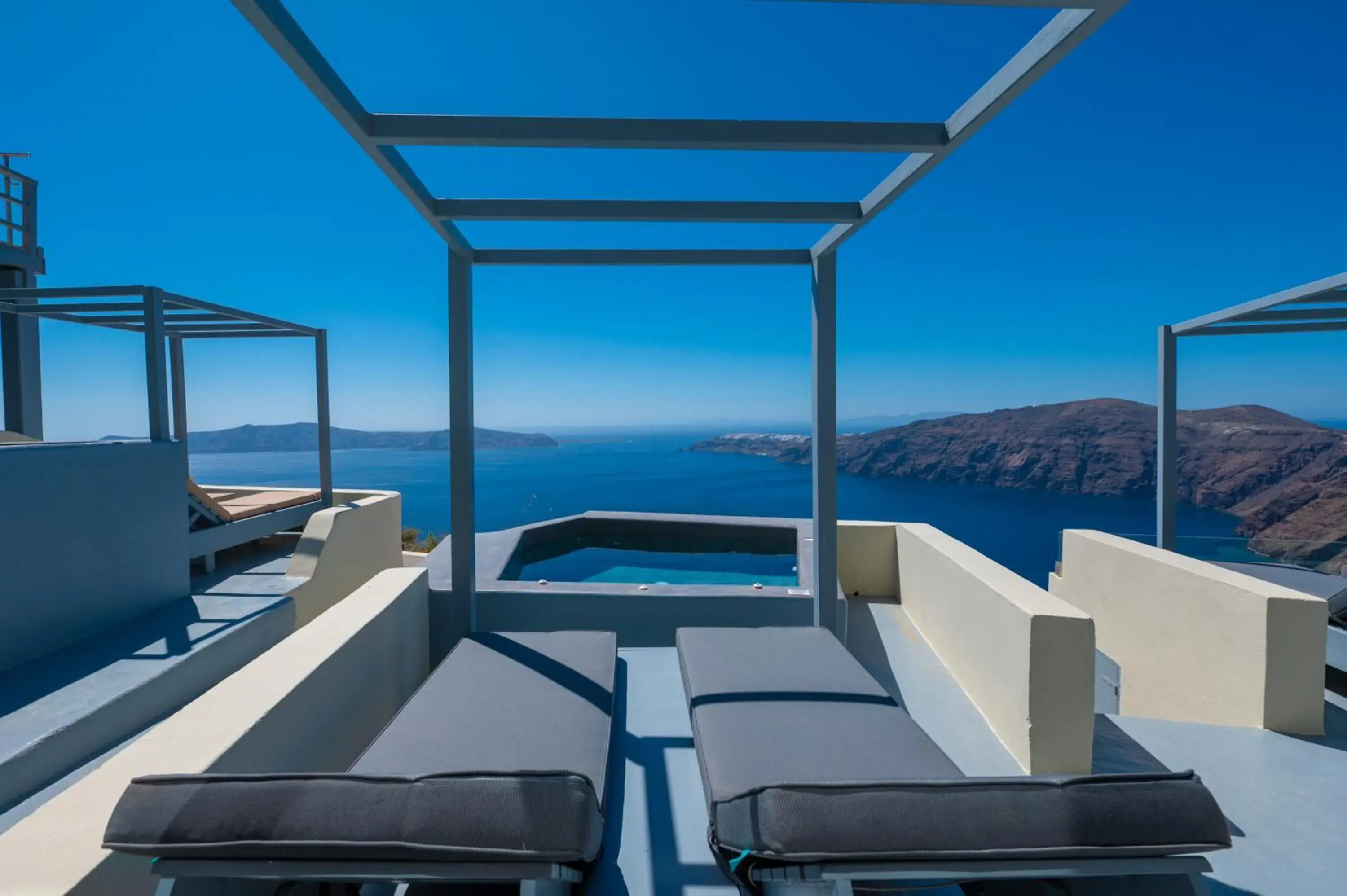 Property building in Gizis Exclusive Property building in Gizis Exclusive