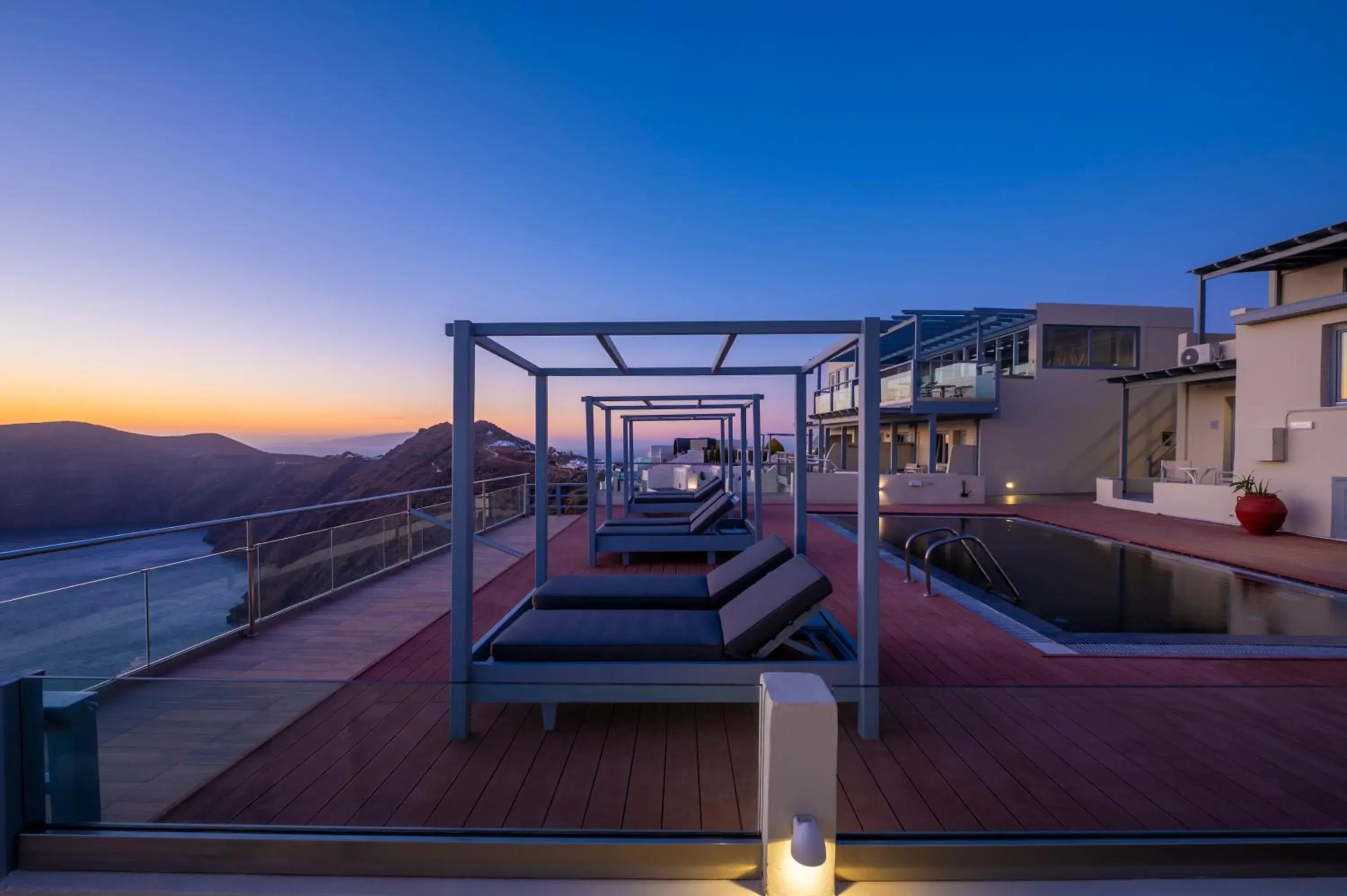 Property building in Gizis Exclusive Property building in Gizis Exclusive