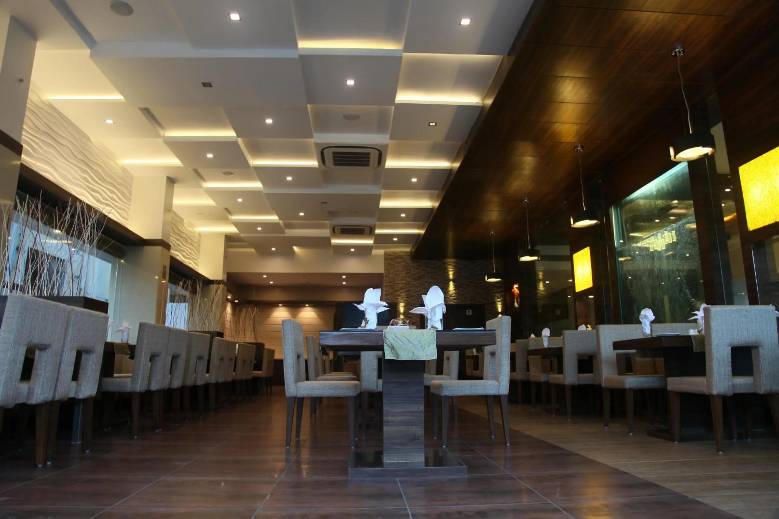 Restaurant/places to eat in Le Grande Residency -Unmarried Couples are not Allowed