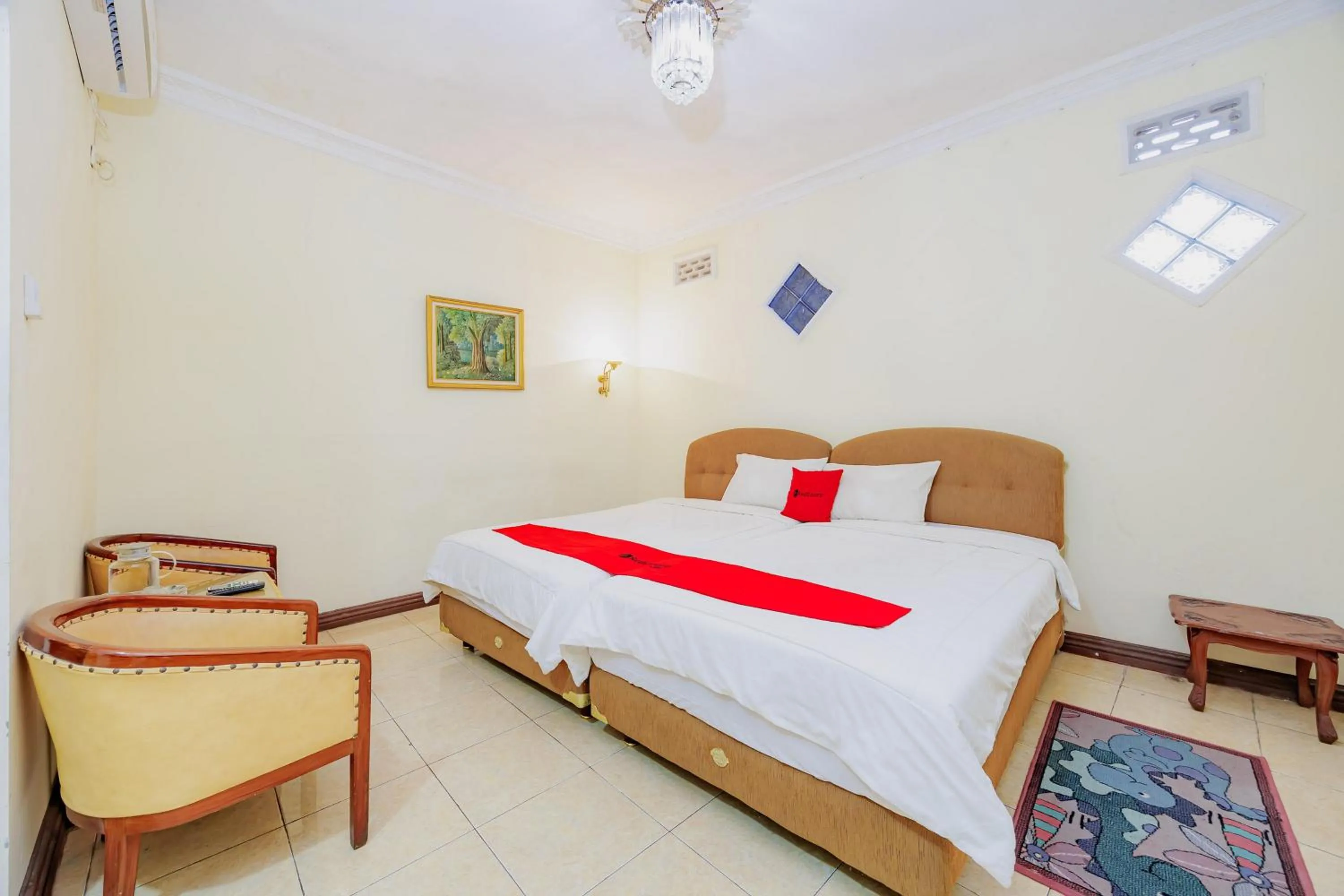 Bedroom in RedDoorz at Hotel Andalus Puncak