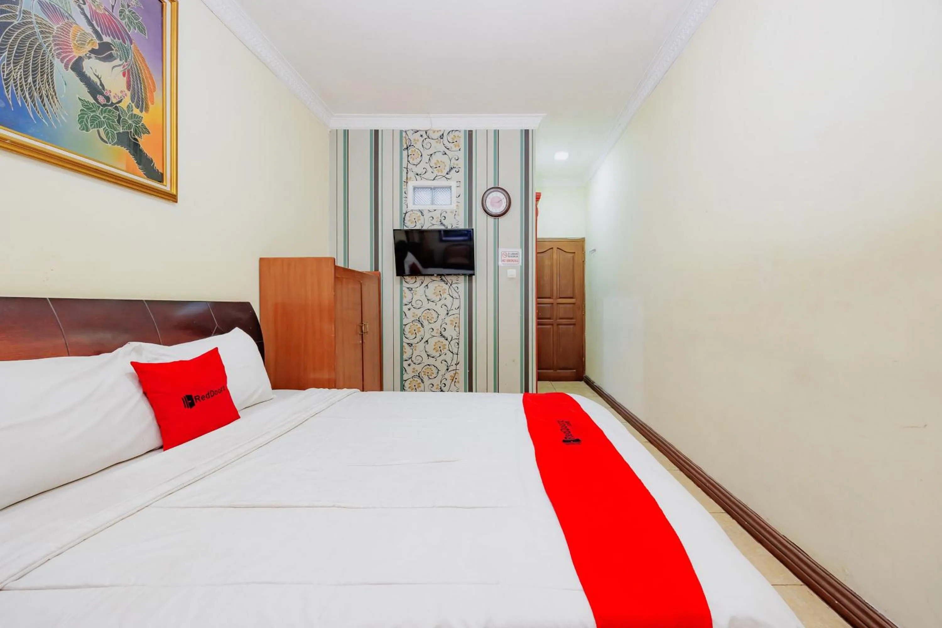 Bedroom in RedDoorz at Hotel Andalus Puncak