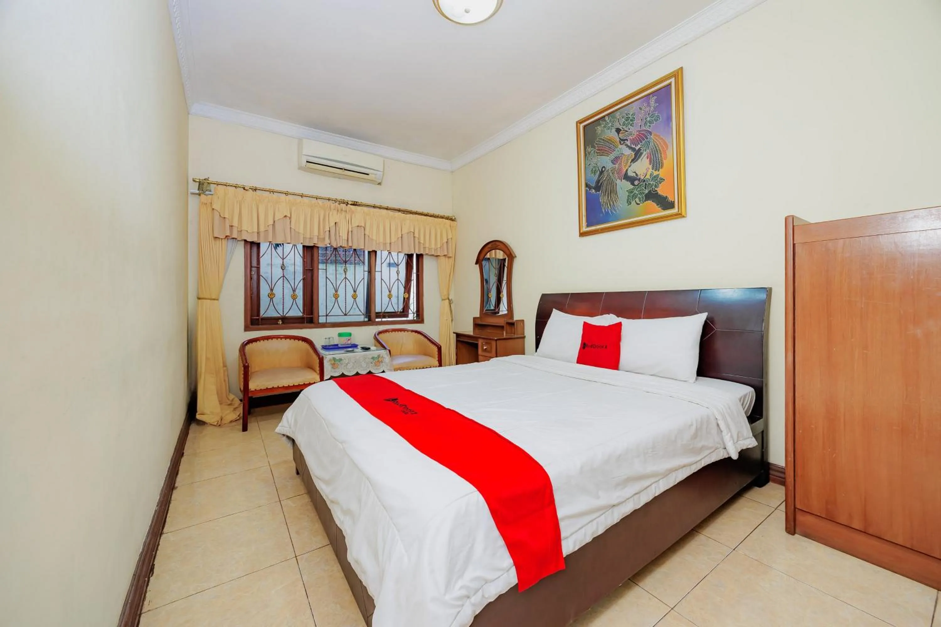 Bedroom in RedDoorz at Hotel Andalus Puncak