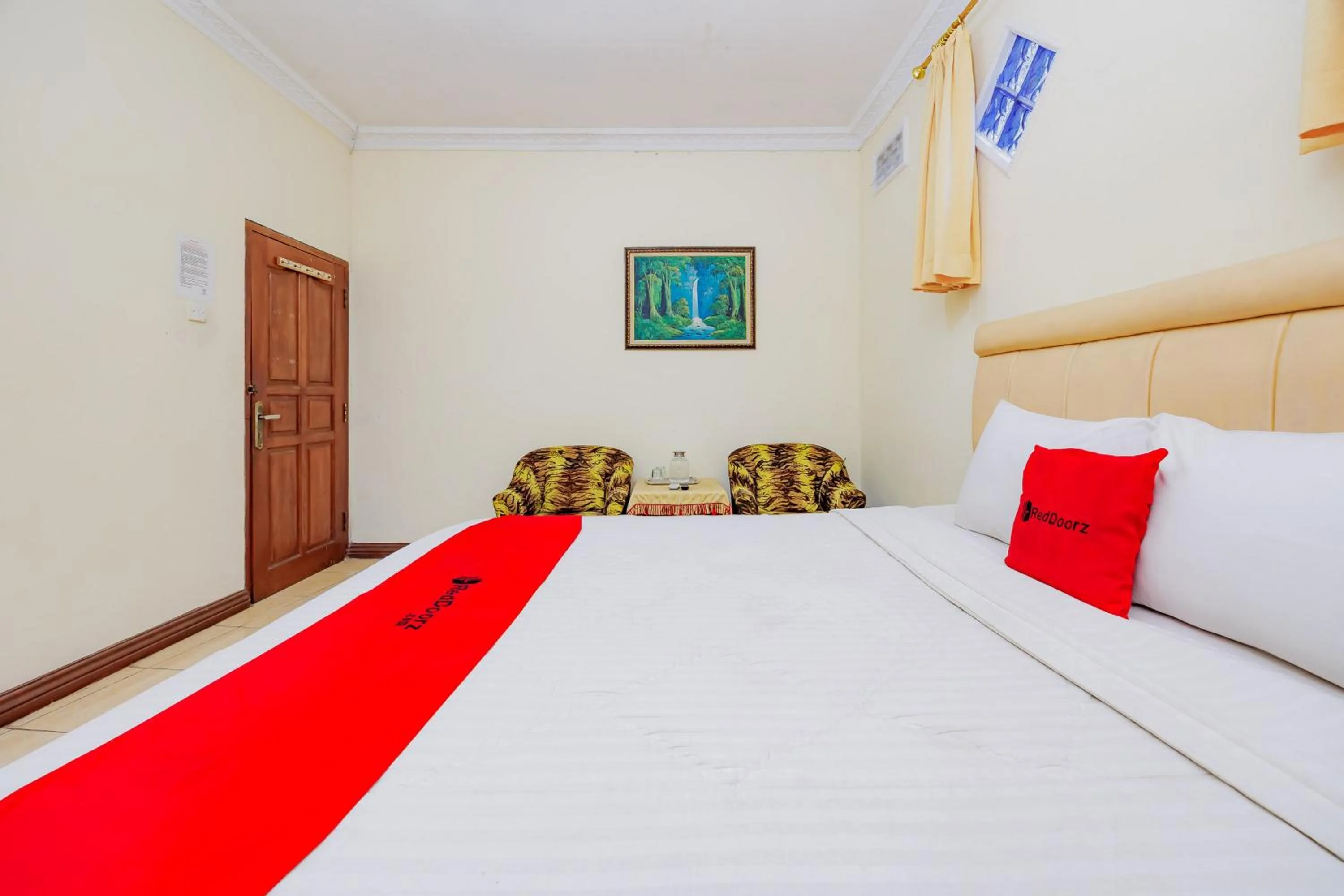 Bedroom in RedDoorz at Hotel Andalus Puncak