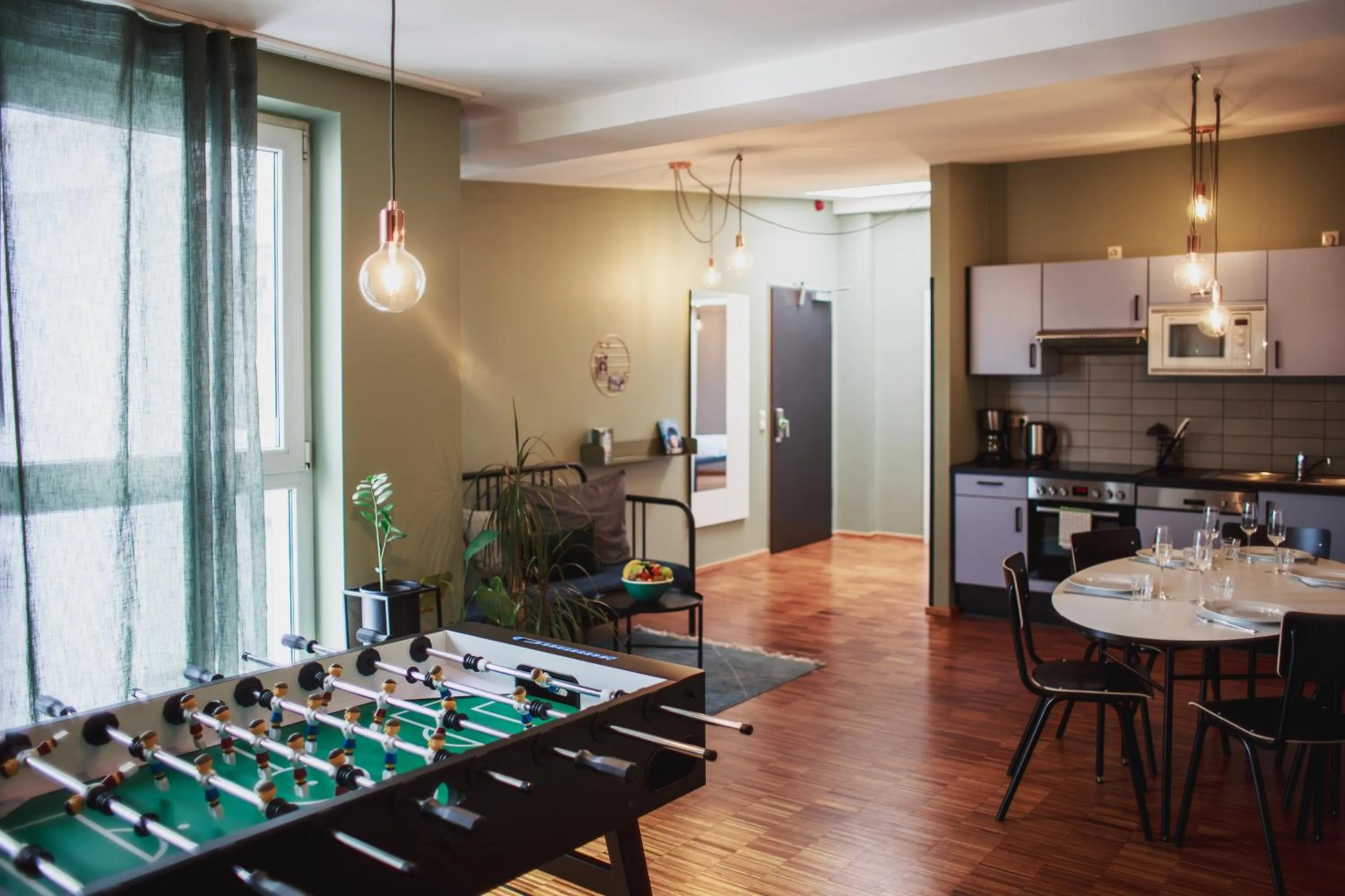 Kitchen or kitchenette in The Circus Hostel
