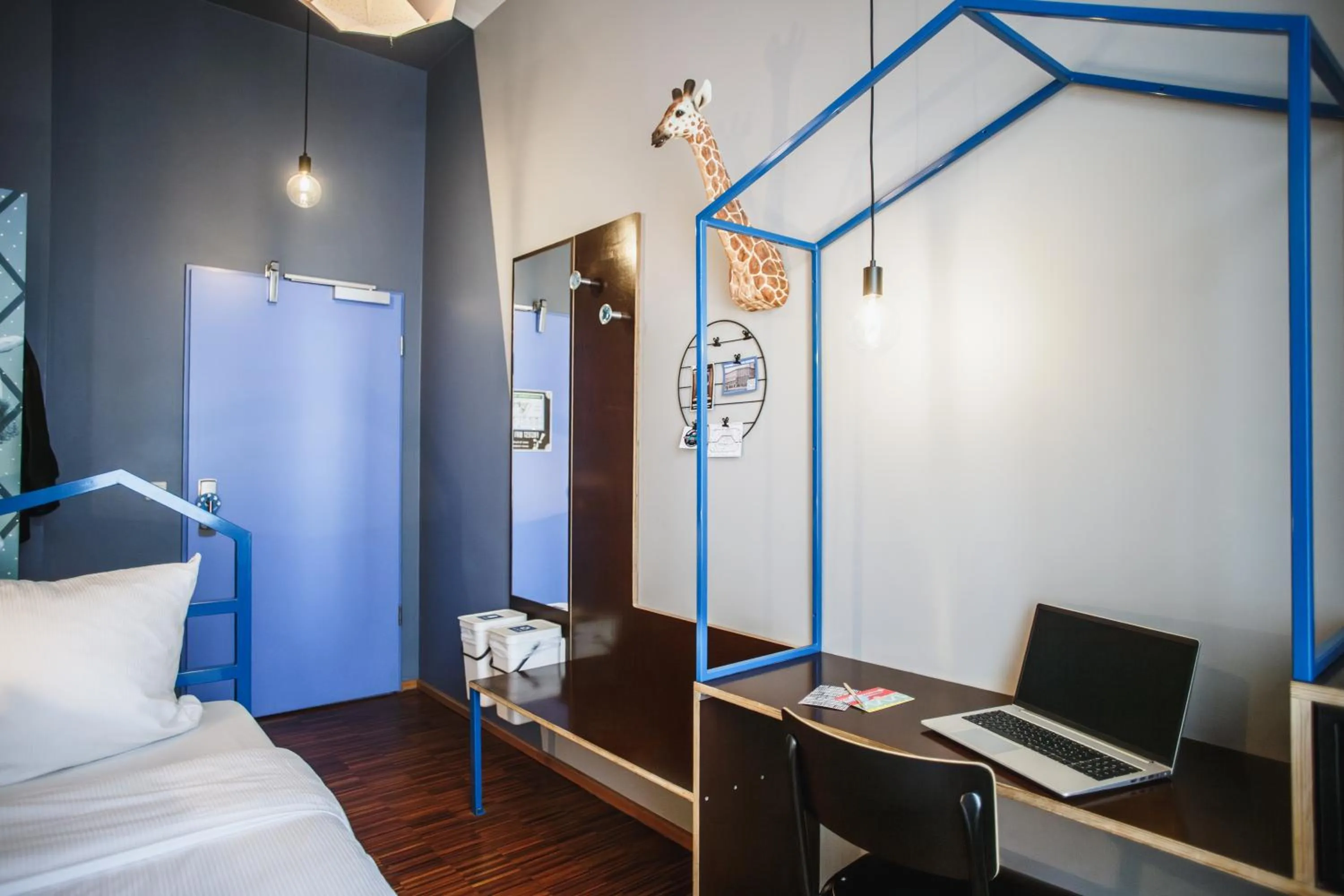 Photo of the whole room, Bed in The Circus Hostel