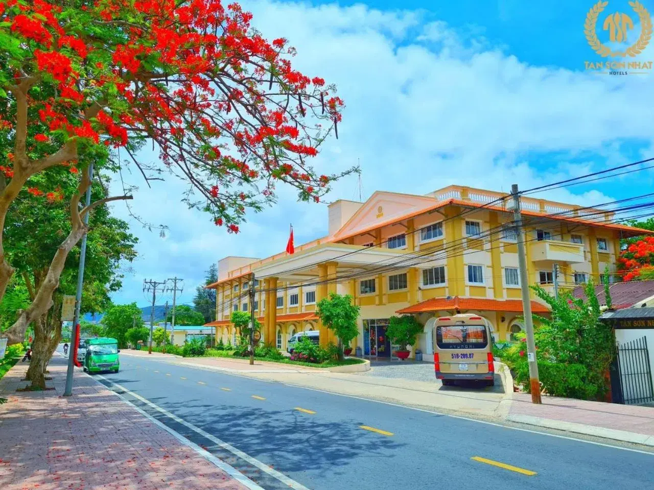 Property building in Tan Son Nhat Con Dao Resort Property building in Tan Son Nhat Con Dao Resort