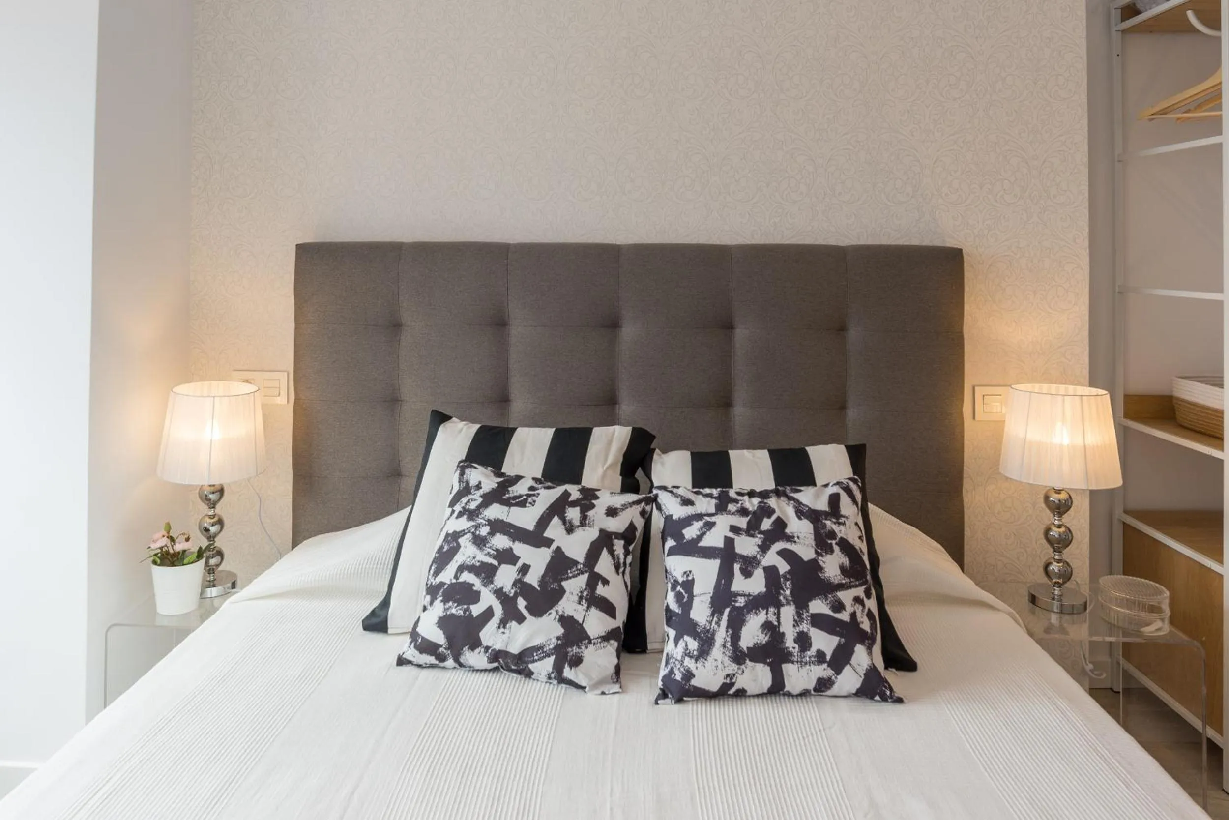 Other, Bed in Urbe10 Angel Ganivet 2 Bedrooms Apartment