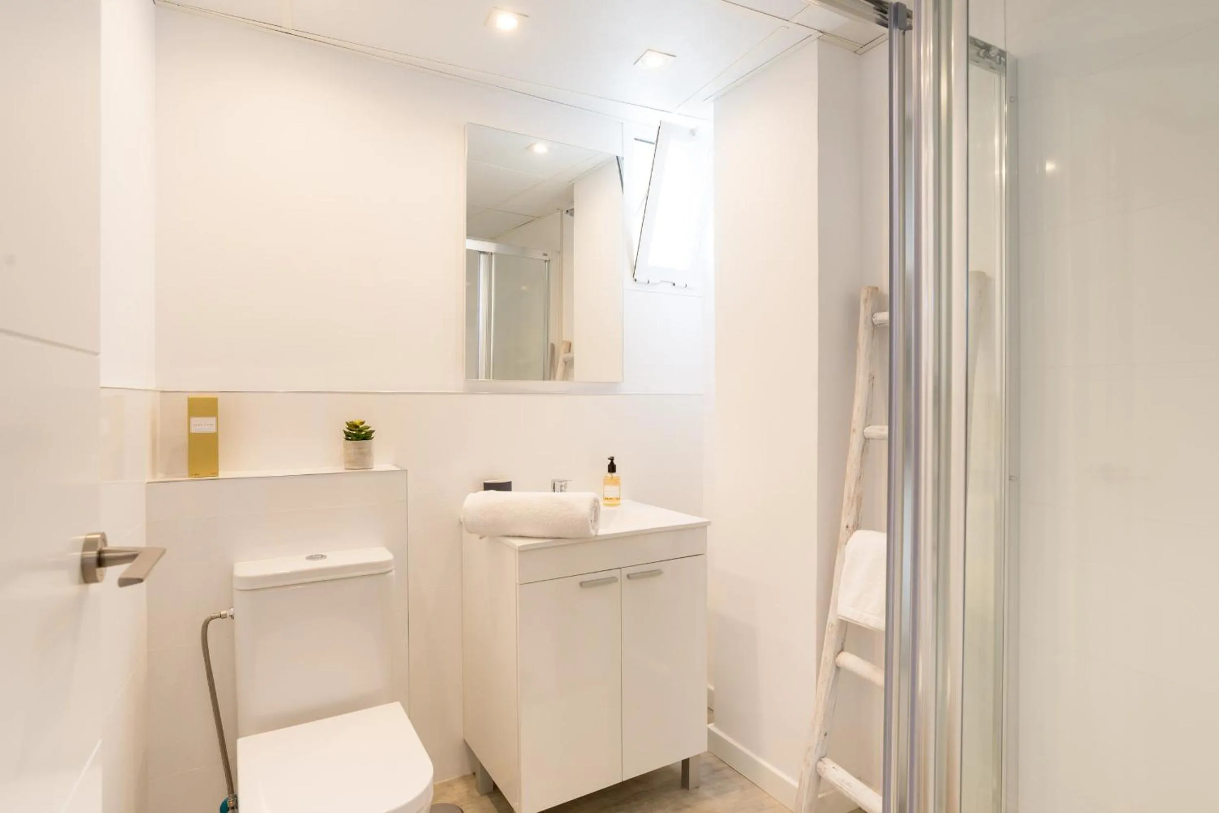 Other in Urbe10 Angel Ganivet 2 Bedrooms Apartment