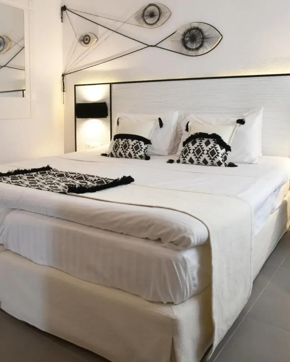 Master Suite with Sea View in Angelos Design Suites Master Suite with Sea View in Angelos Design Suites